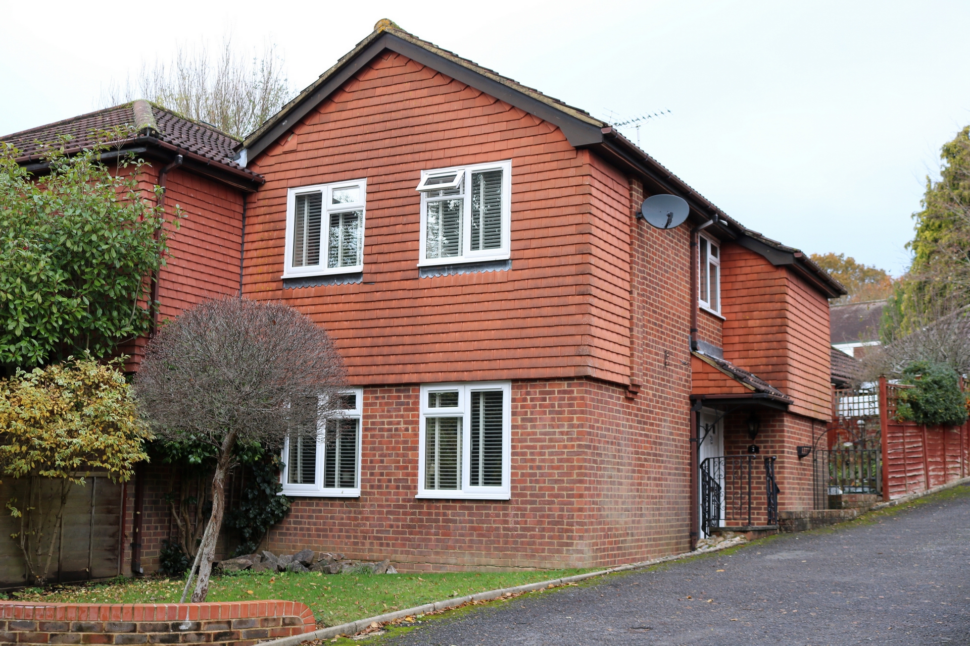 Property For Sale Springfield Close, Top Street, Bolney, RH17 2 Bedroom House Semi through