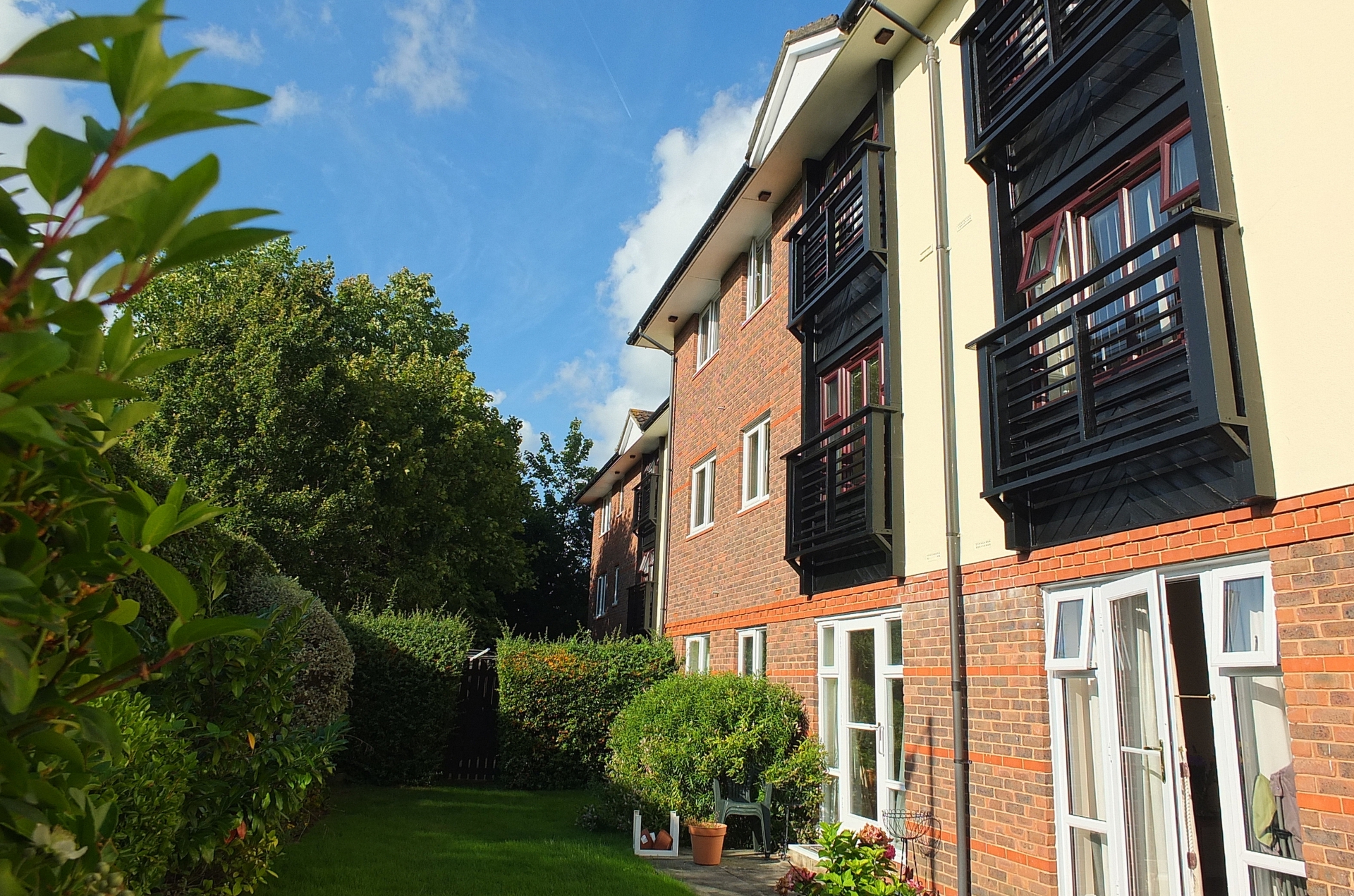 Property For Sale Church Road, Haywards Heath, RH16 2 Bedroom