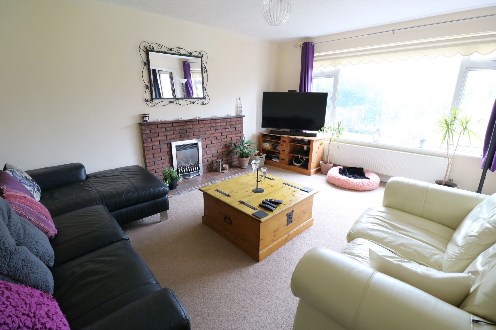 Property For Sale Green Road, Wivelsfield Green, RH17 3 Bedroom Bungalow Detached through Mark