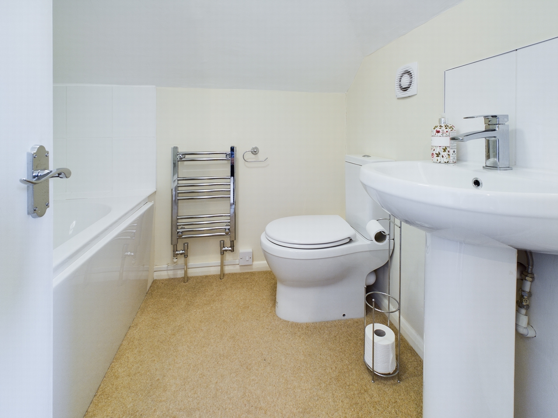 En Suite Bathroom