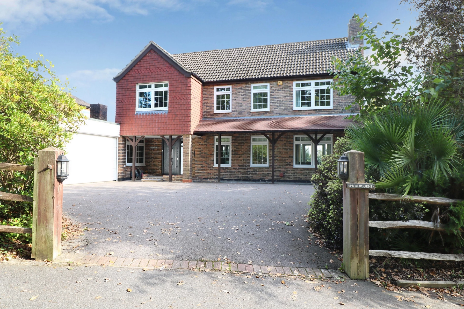 Hurstwood Lane Haywards Heath