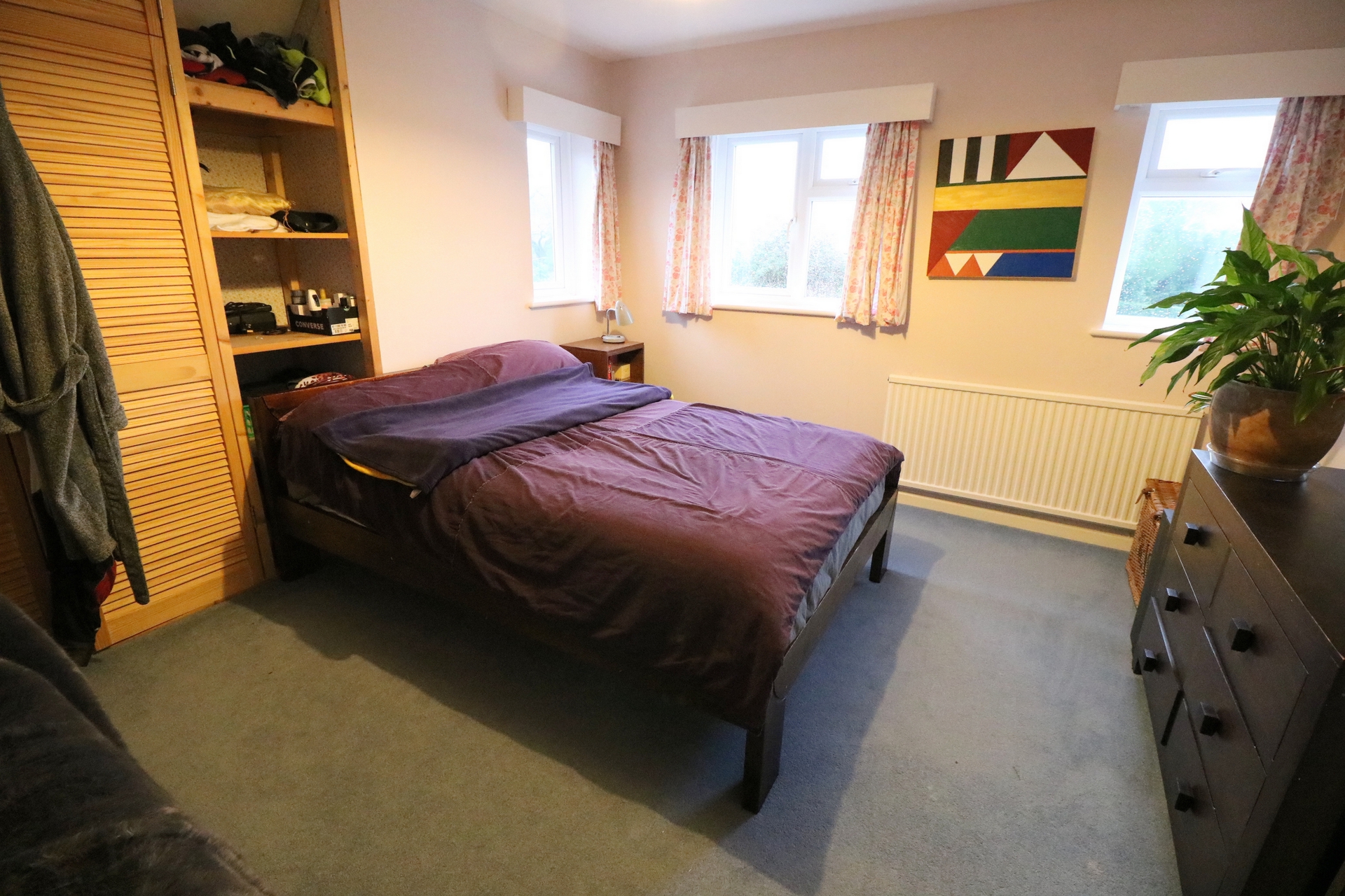 Property For Sale Penland Road, Haywards Heath, RH16 3 Bedroom House