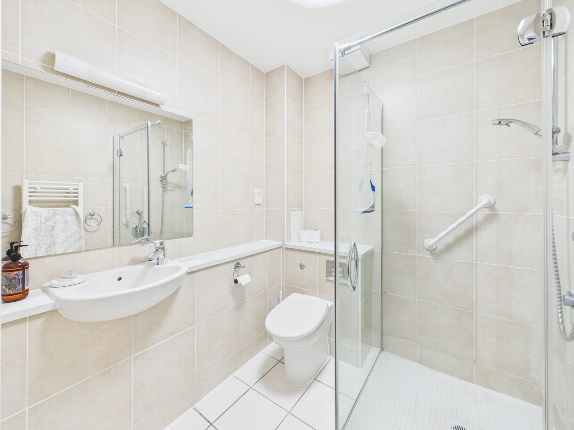 En Suite Shower Room