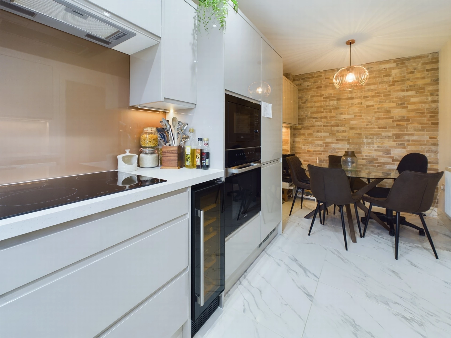 Kitchen/Brkfst Rm
