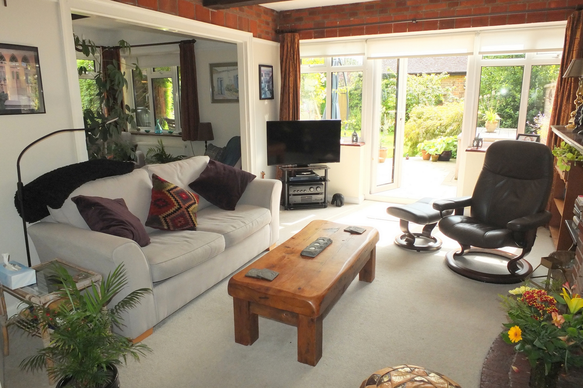 Property For Sale Gander Hill, Haywards Heath, RH16 3 Bedroom House