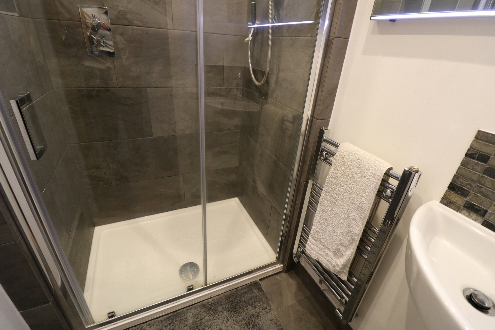 Property For Sale Fox Hill, Haywards Heath, RH16 4 Bedroom House