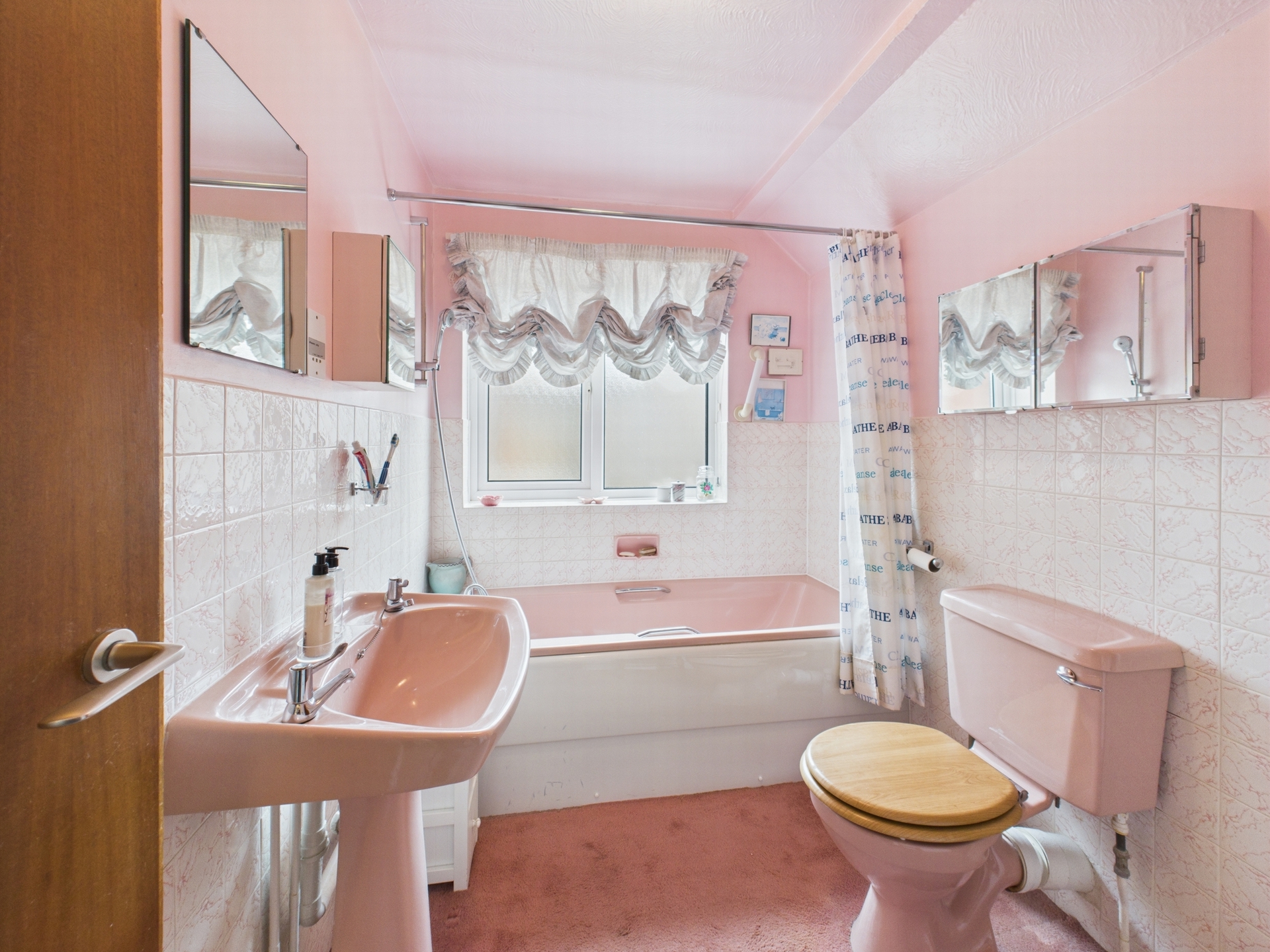Family bathroom