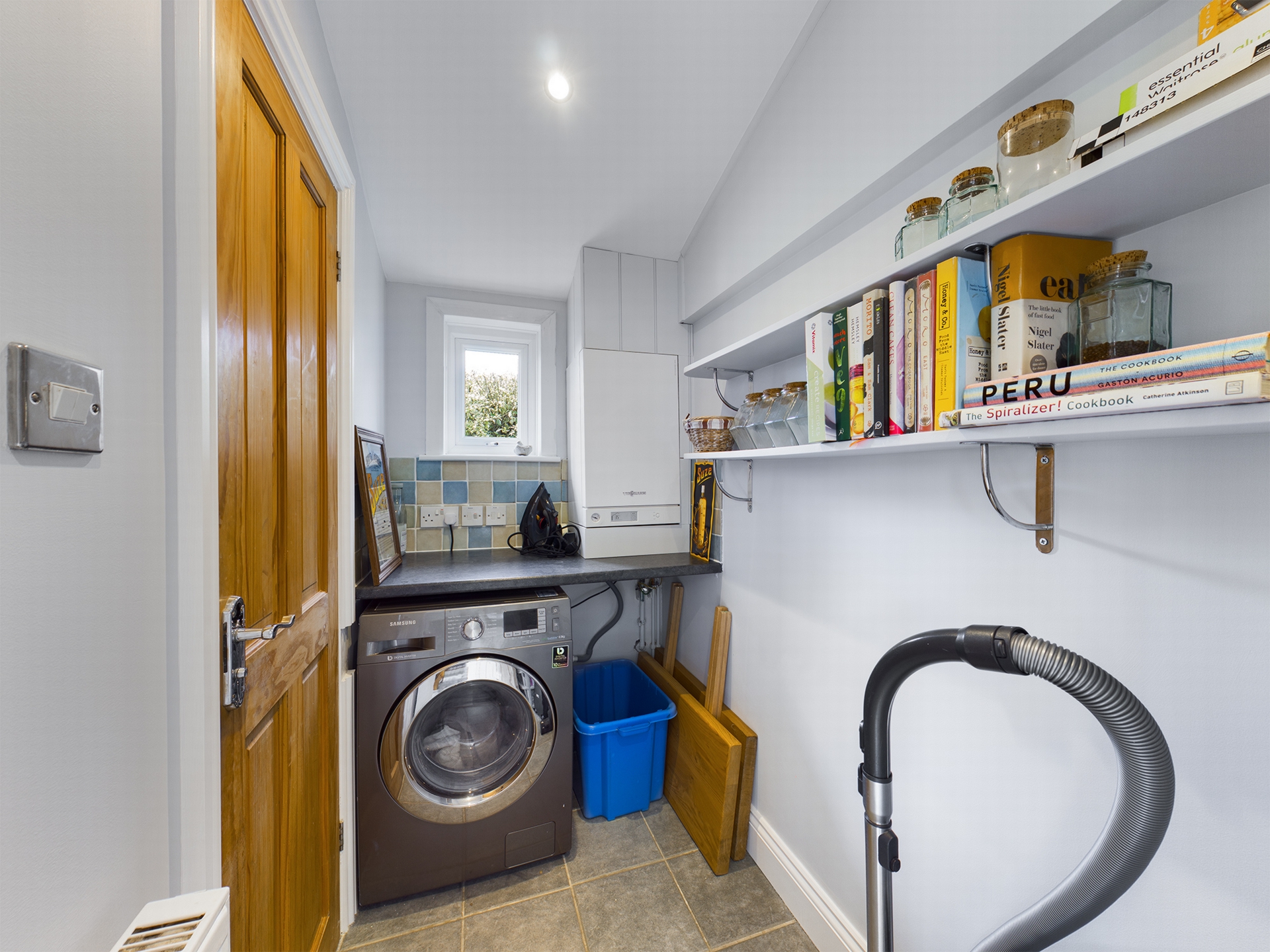 Property For Sale Haywards Road, Haywards Heath, RH16 4 Bedroom House