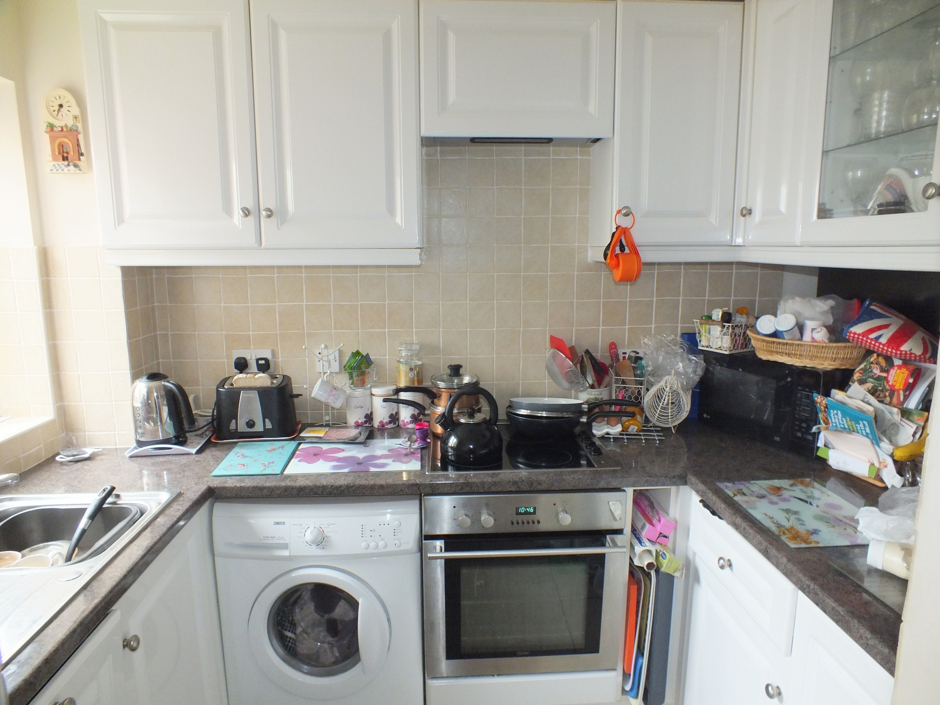 Property For Sale Colwell Gardens, Haywards Heath, RH16 1 Bedroom