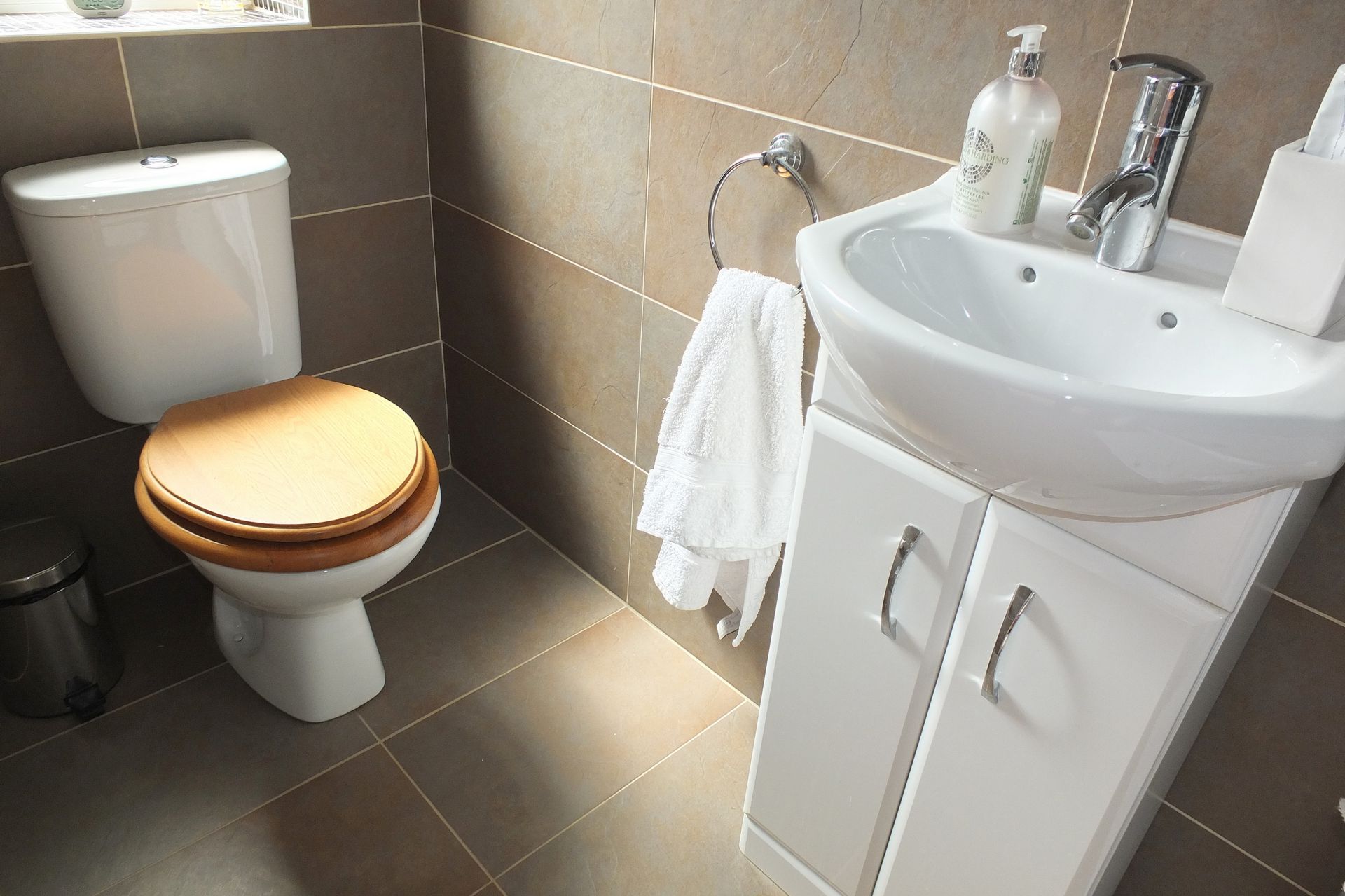 Property For Sale Lucastes Avenue, Haywards Heath, RH16 4 Bedroom