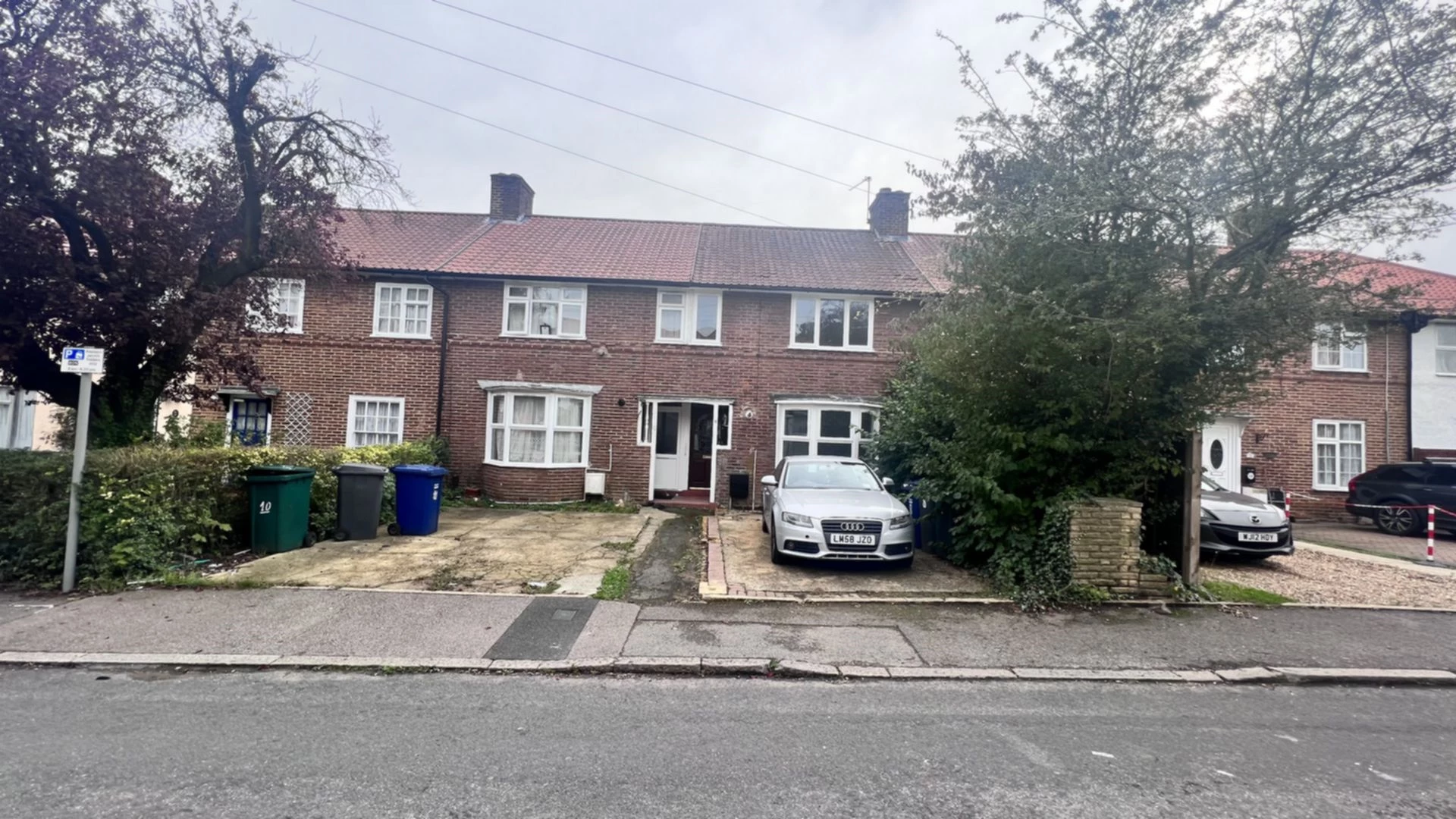 Property photo: Burnt Oak, Middlesex, HA8