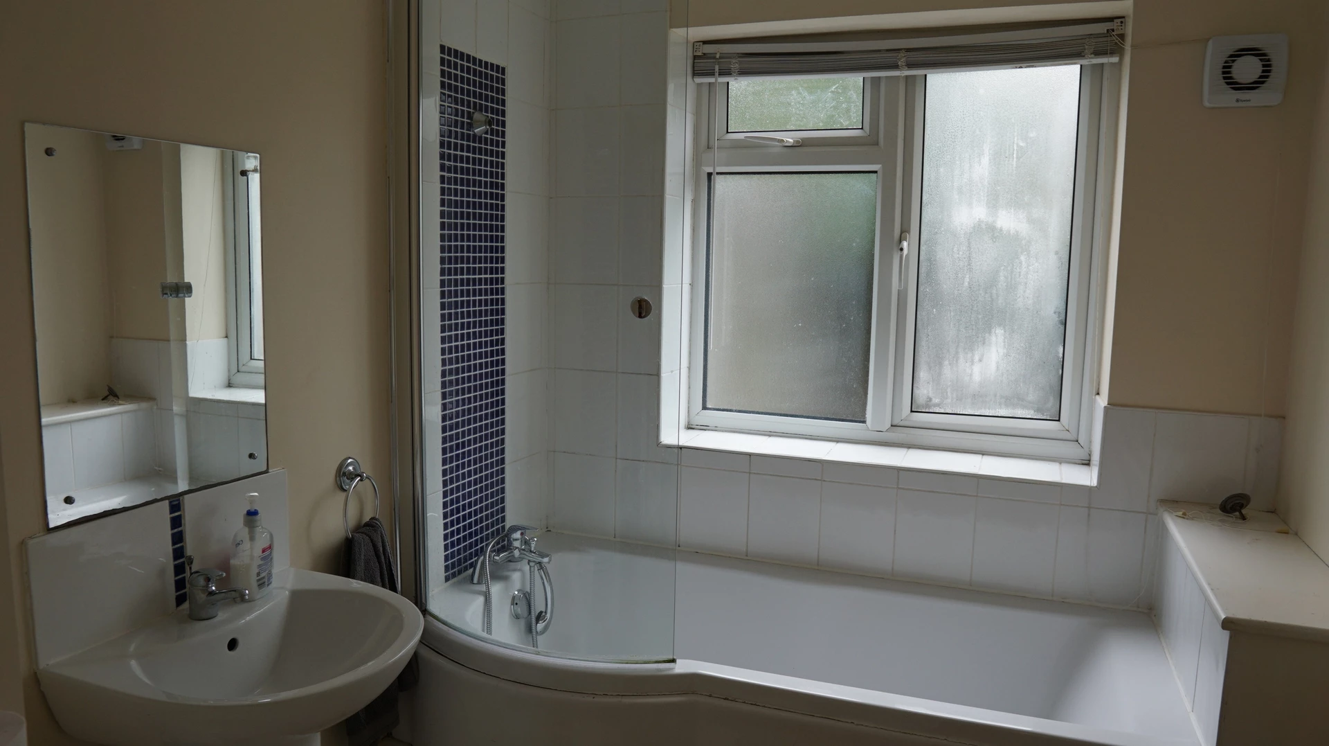 Mitcham Surrey CR4