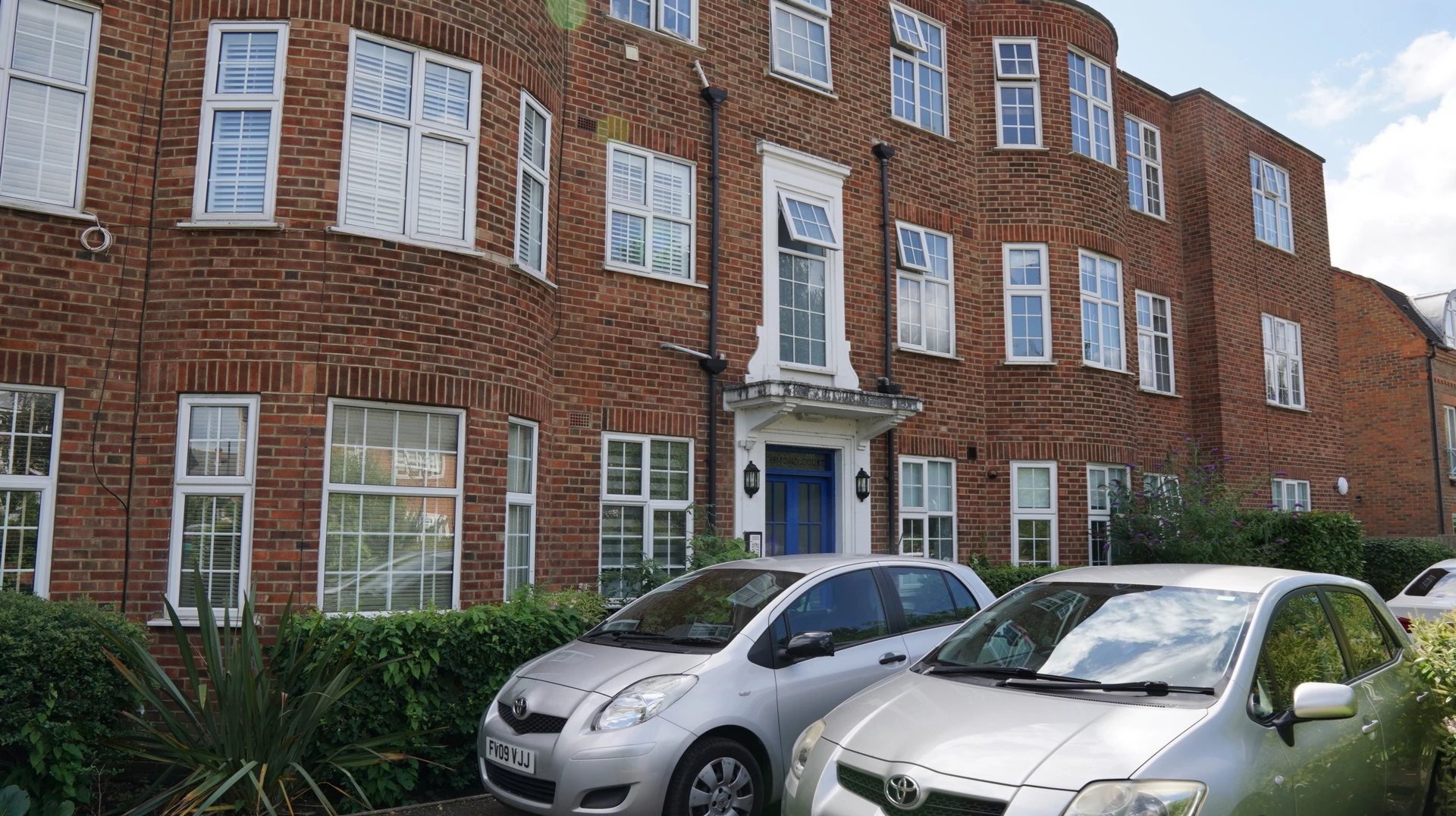 Raynes Park London SW20