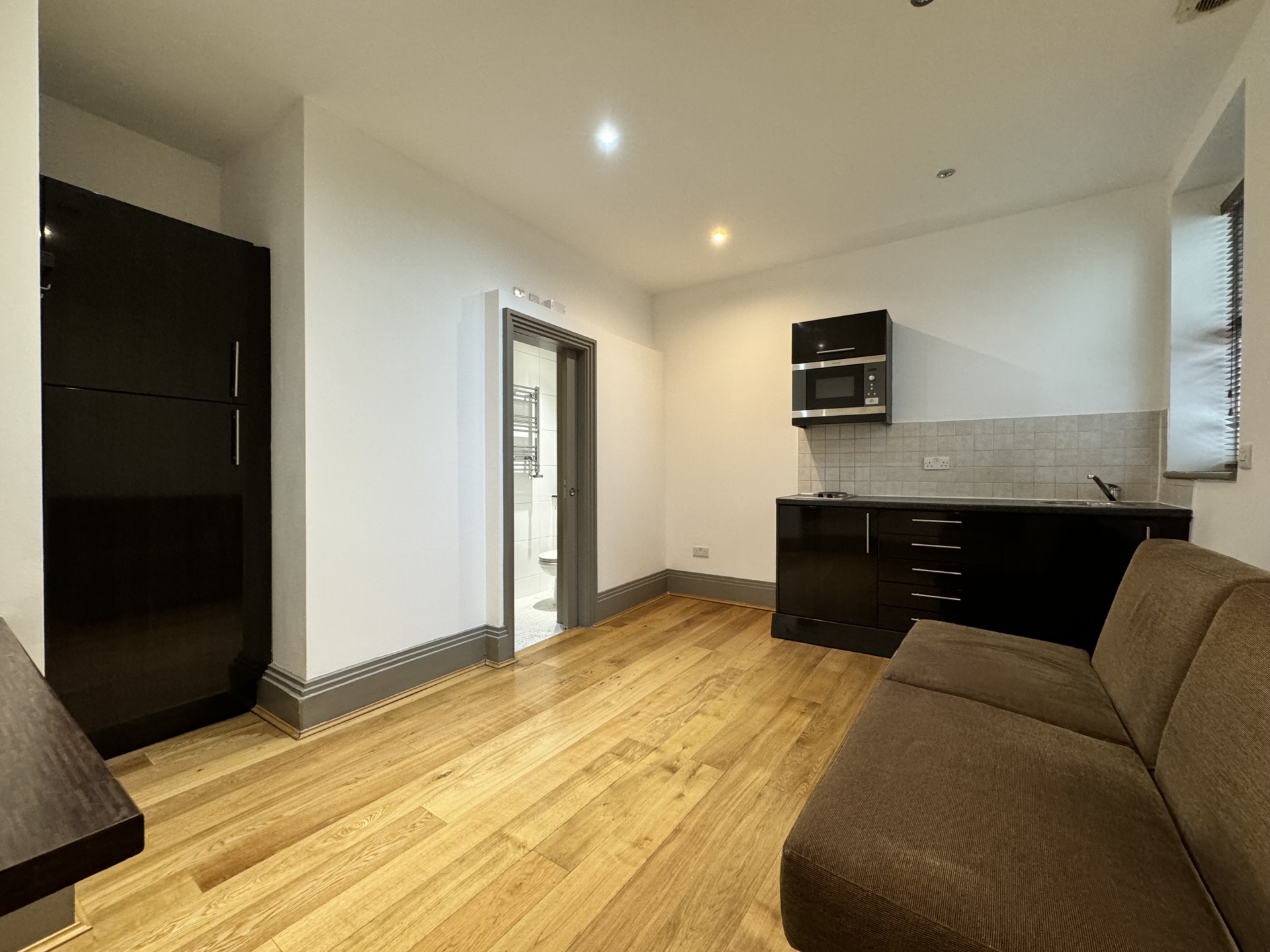 Similar Property: Studio in West Hampstead