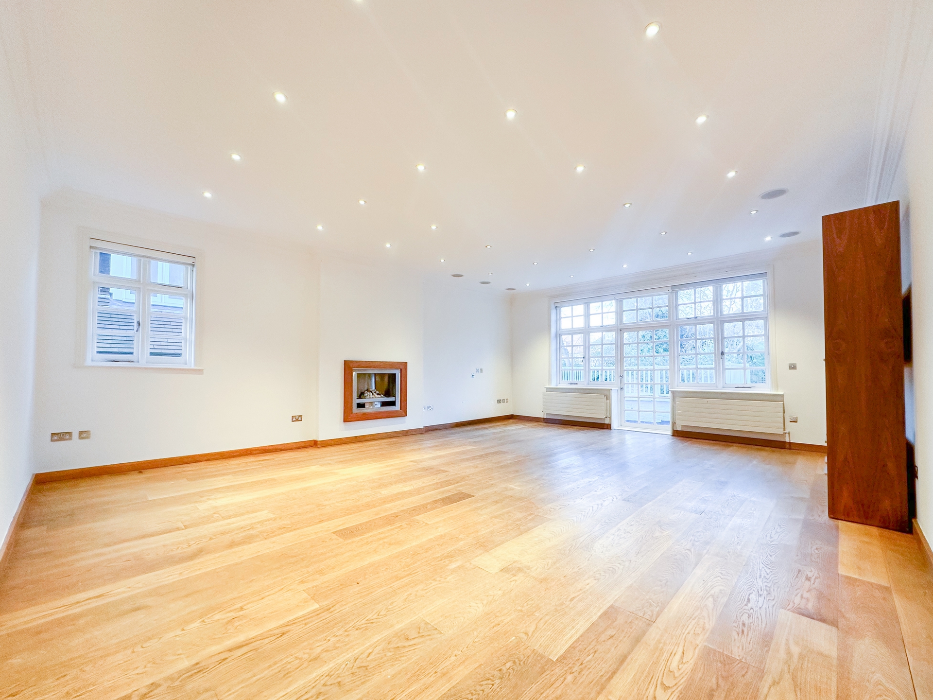 Similar Property: Apartment in Hampstead