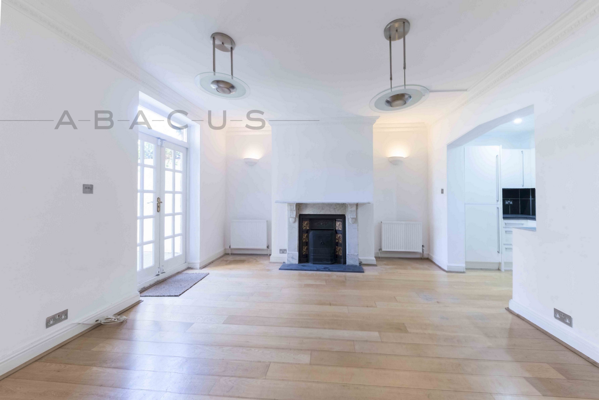 Similar Property: Flat in Swiss Cottage