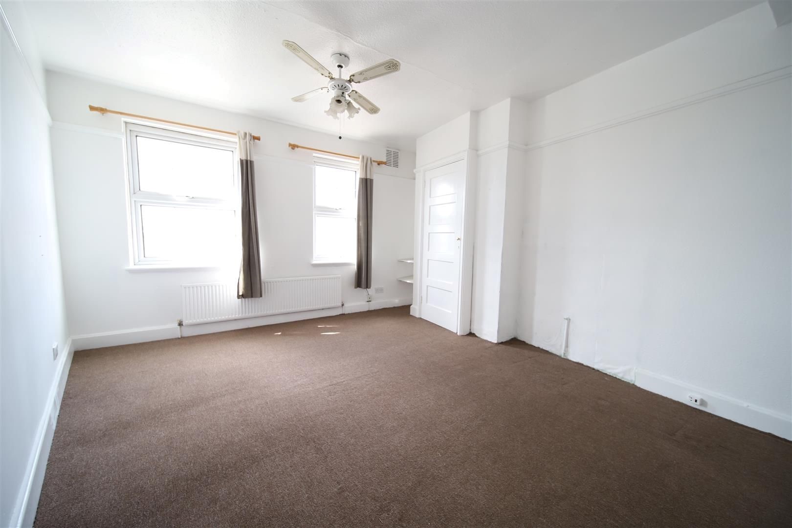 Property To Rent Onslow Parade Hampden Square, Southgate, N14 3