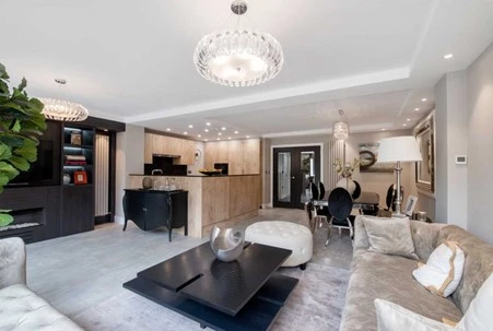 Court Close St Johns Wood London NW8