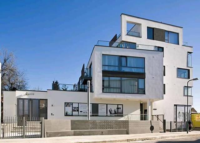Similar Property: Apartment in Kensal Rise