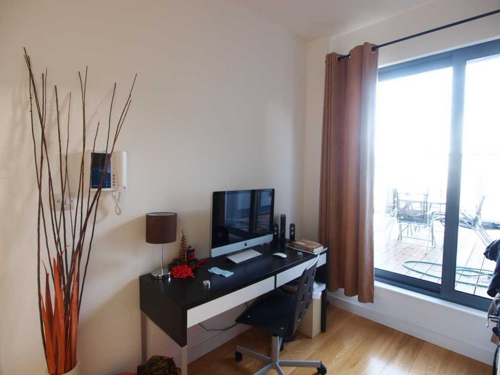 Photo 8