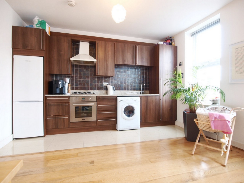 High Road East Finchley London N2