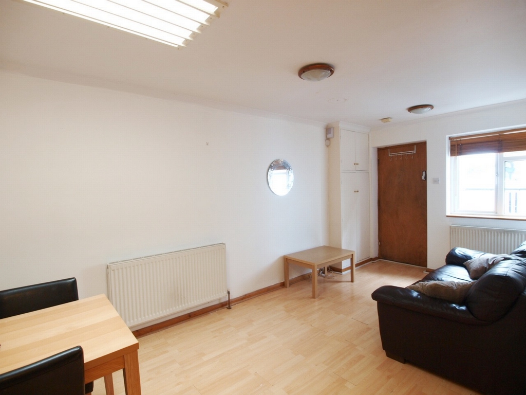 Evershot Road Finsbury Park London N4