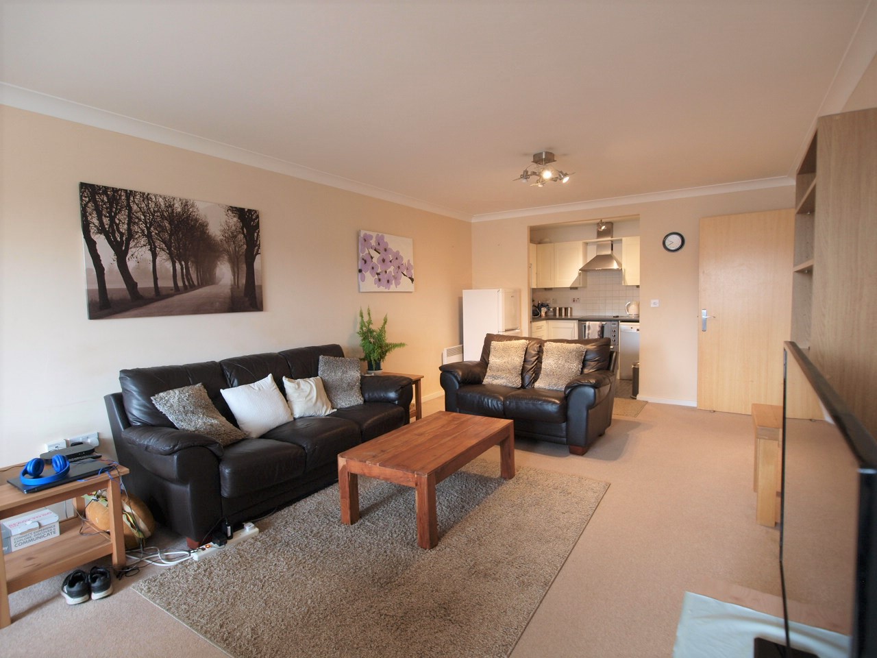 Winchmore Hill Road London N14