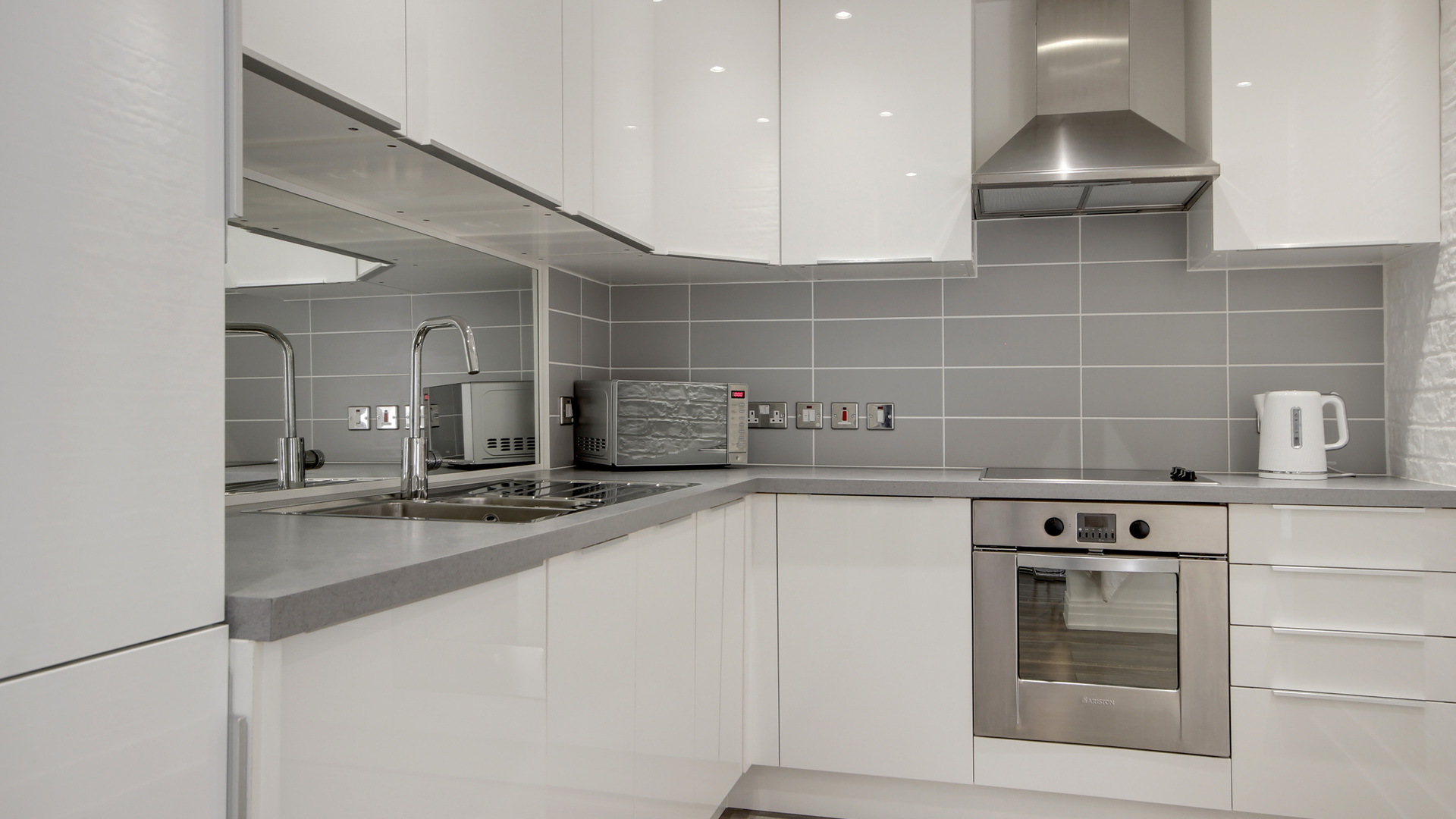 Property For Sale Stanton House, Rotherhithe Street, Rotherhithe, SE16 3 Bedroom Flat Alex