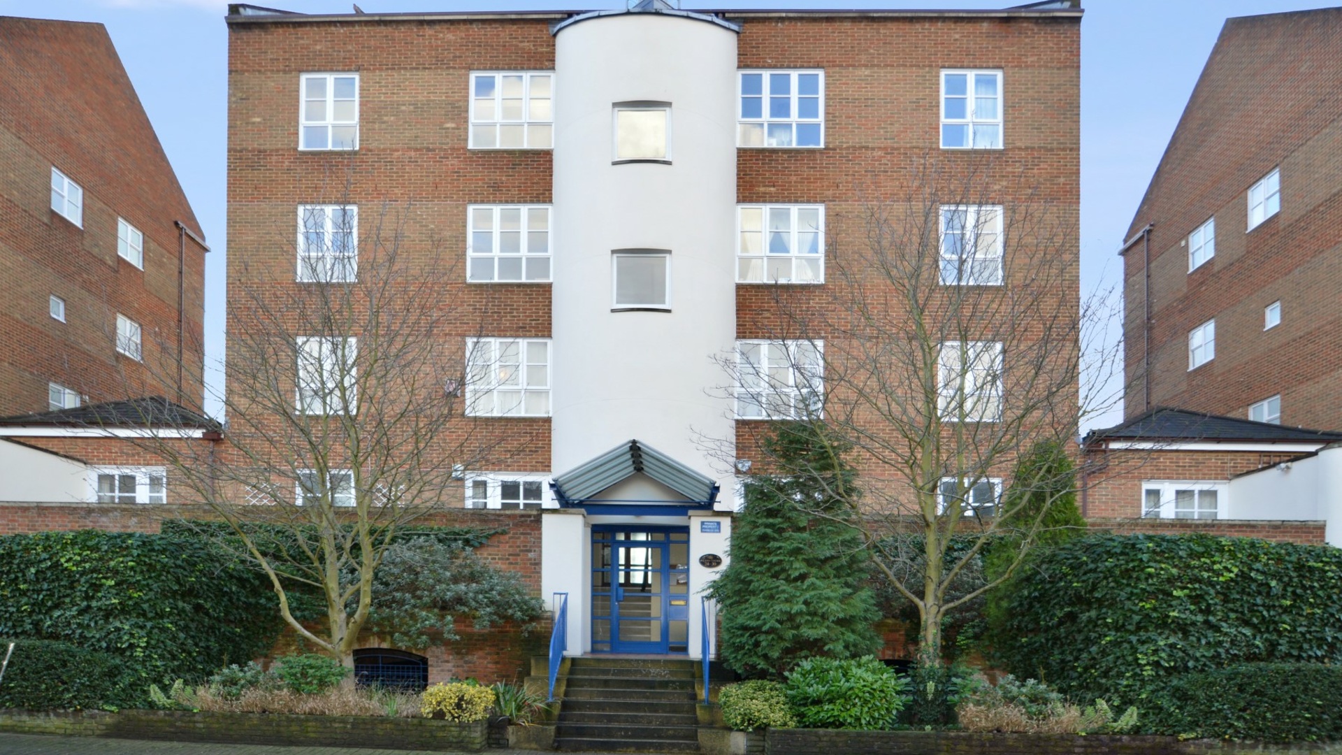 Aland Court Surrey Quays SE16