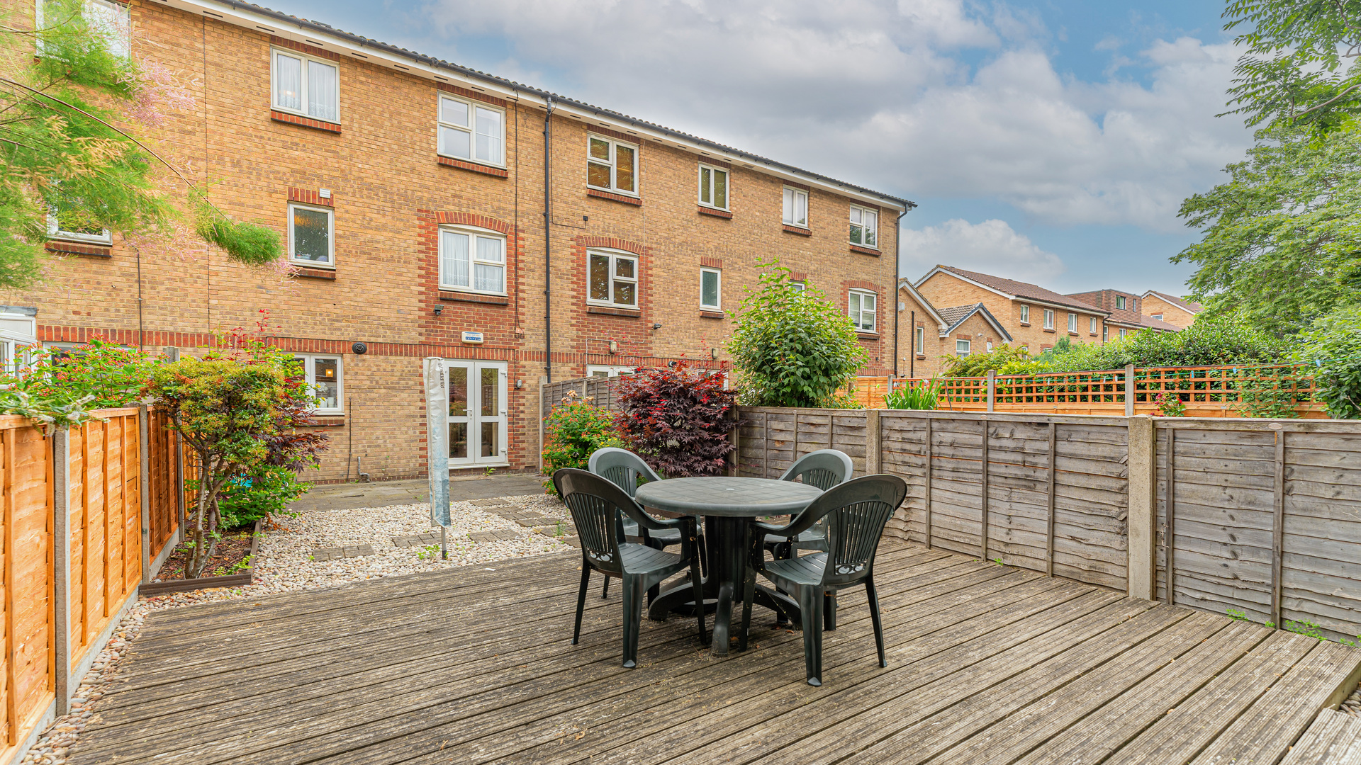 Property For Sale Bushwood Drive, Bermondsey, SE1 4 Bedroom Terraced