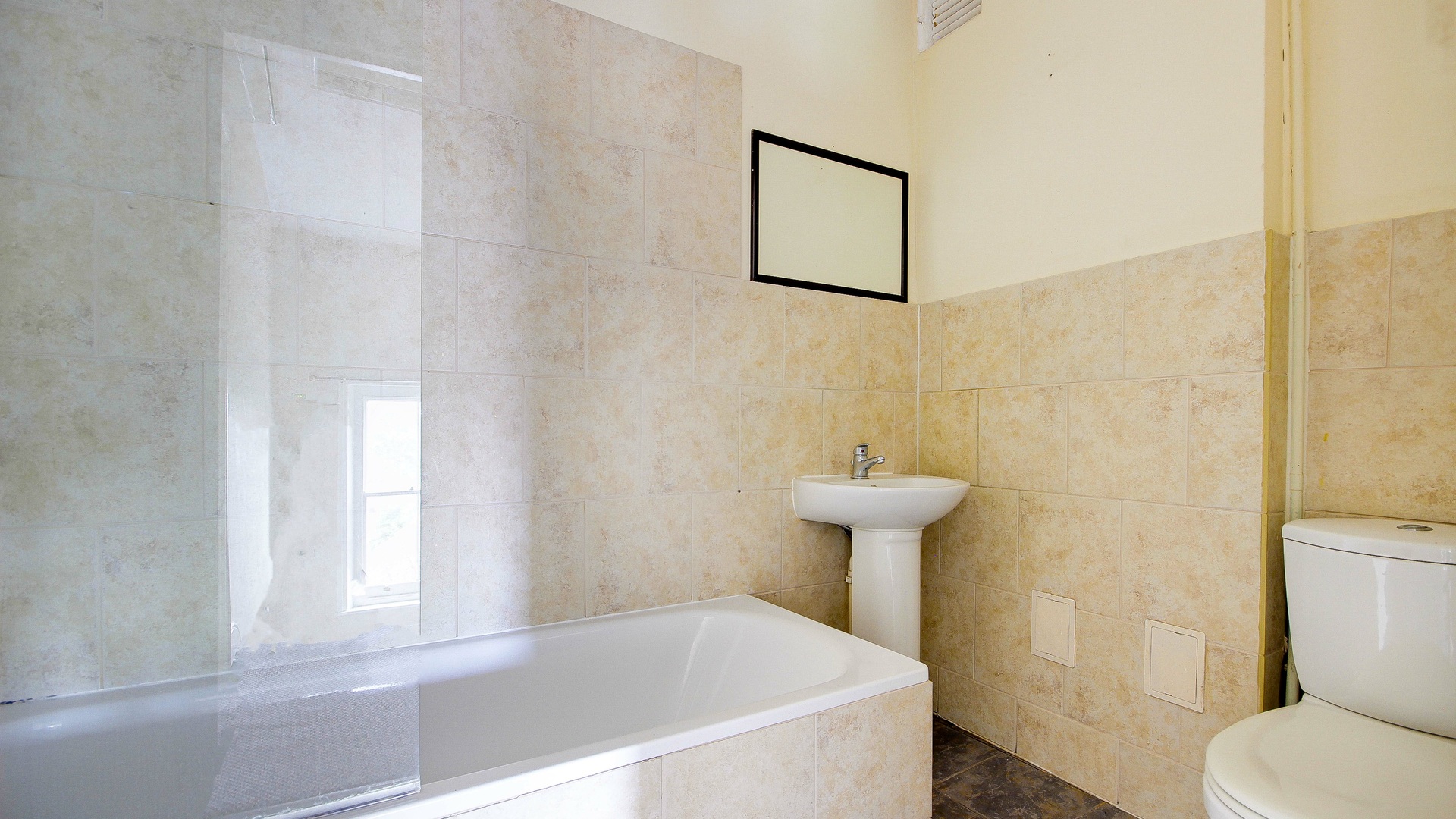 Property For Sale Lewisham Way, Brockley, SE4 7 Bedroom End of