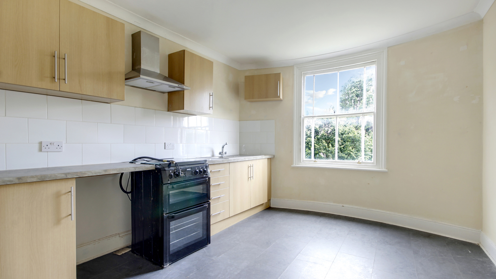 Property For Sale Lewisham Way, Brockley, SE4 7 Bedroom End of