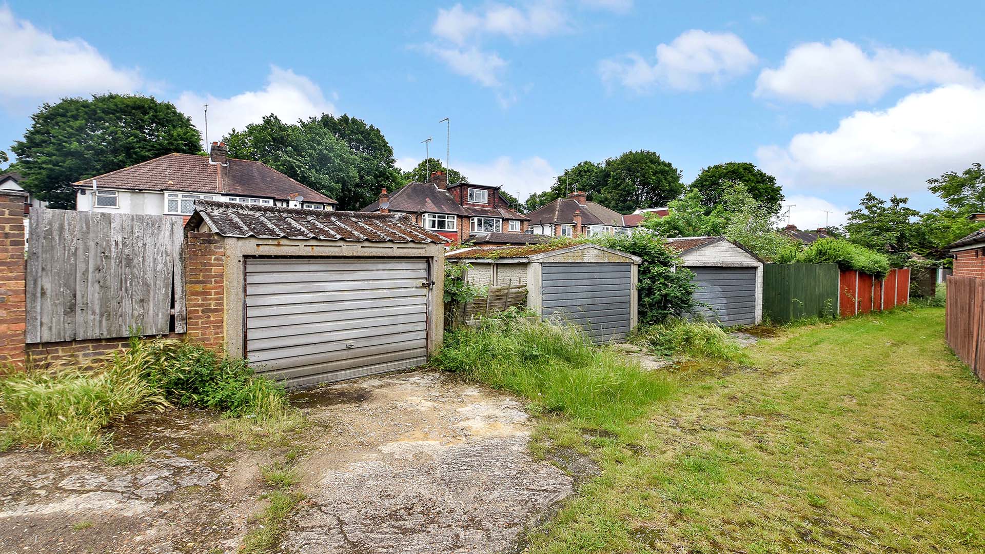 Property For Sale Oak Tree Gardens, Bromley, BR1 3 Bedroom Semi