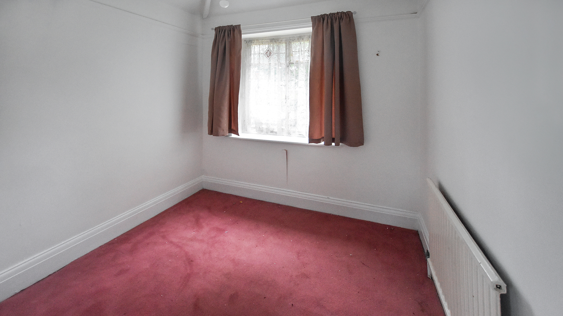 Property For Sale Oak Tree Gardens, Bromley, BR1 3 Bedroom Semi