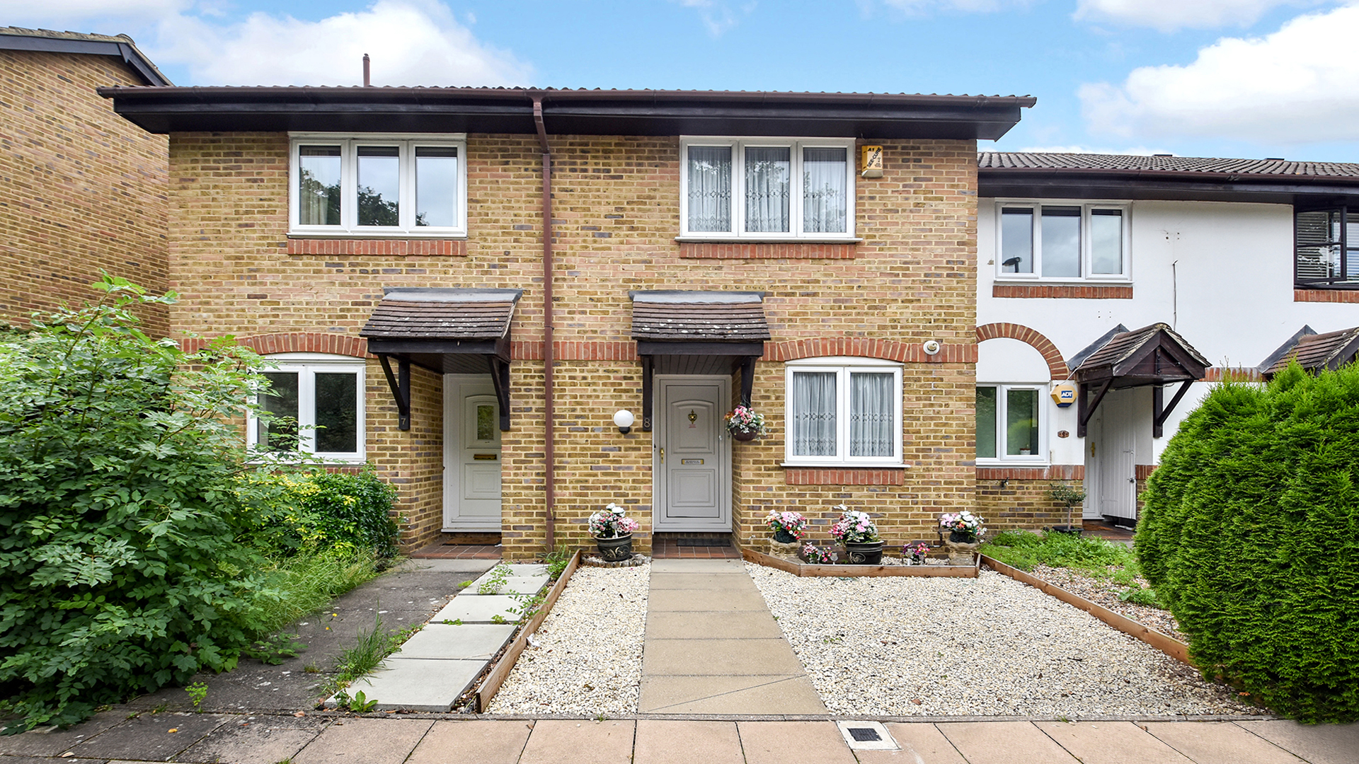 Property For Sale Alice Thompson Close, Grove Park, SE12 2 Bedroom Terraced Alex Neil 003833/1