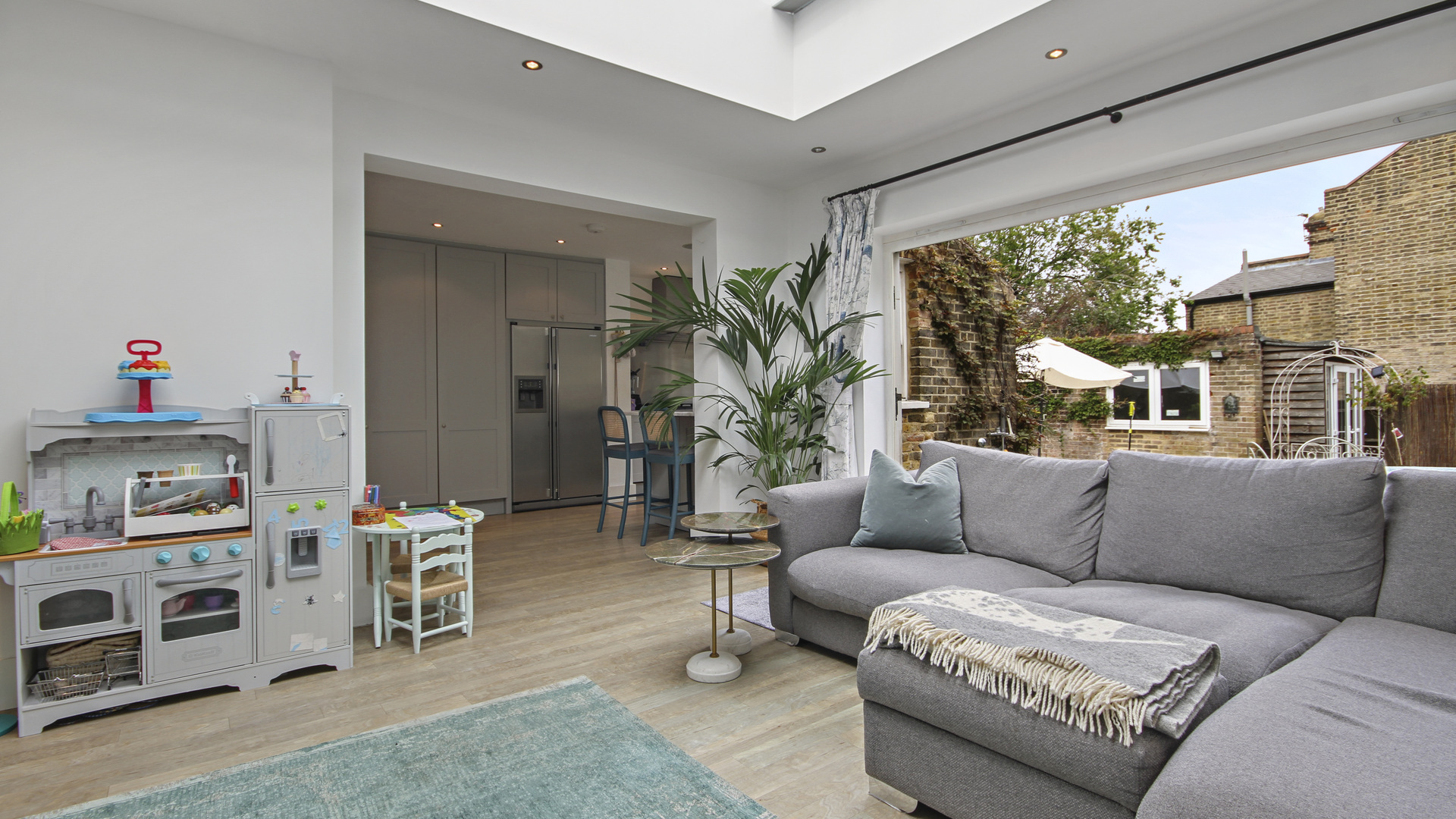 Property For Sale Green Lane, Chislehurst, BR7 3 Bedroom Link