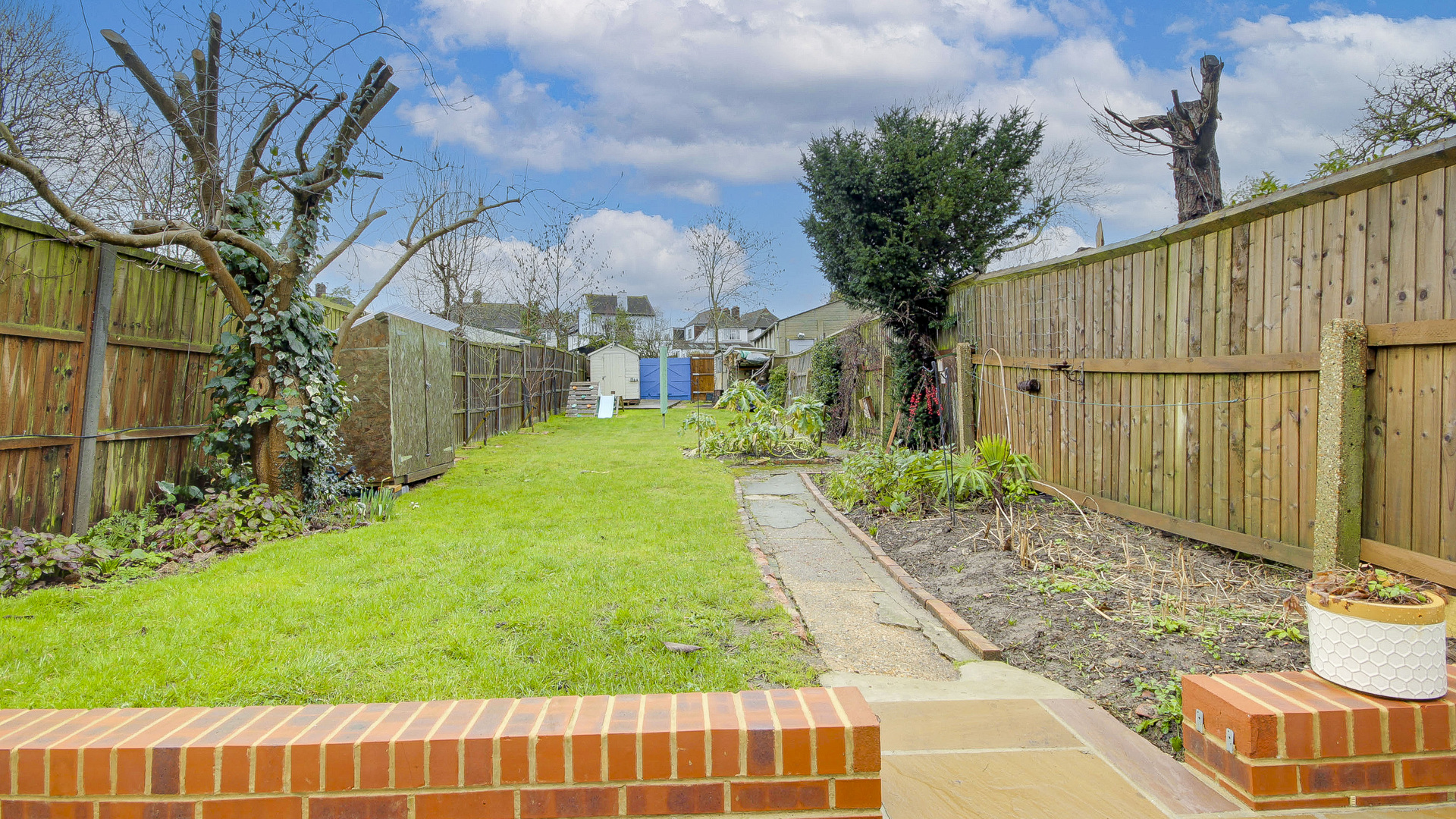 Property For Sale Jevington Way, Grove Park, SE12 3 Bedroom End of