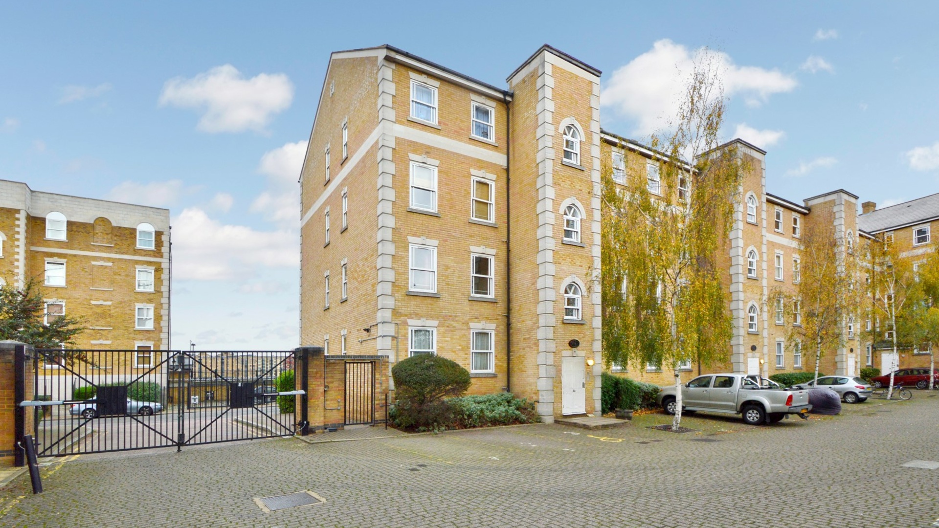 Property photo: Clarence Mews, Rotherhithe, SE16