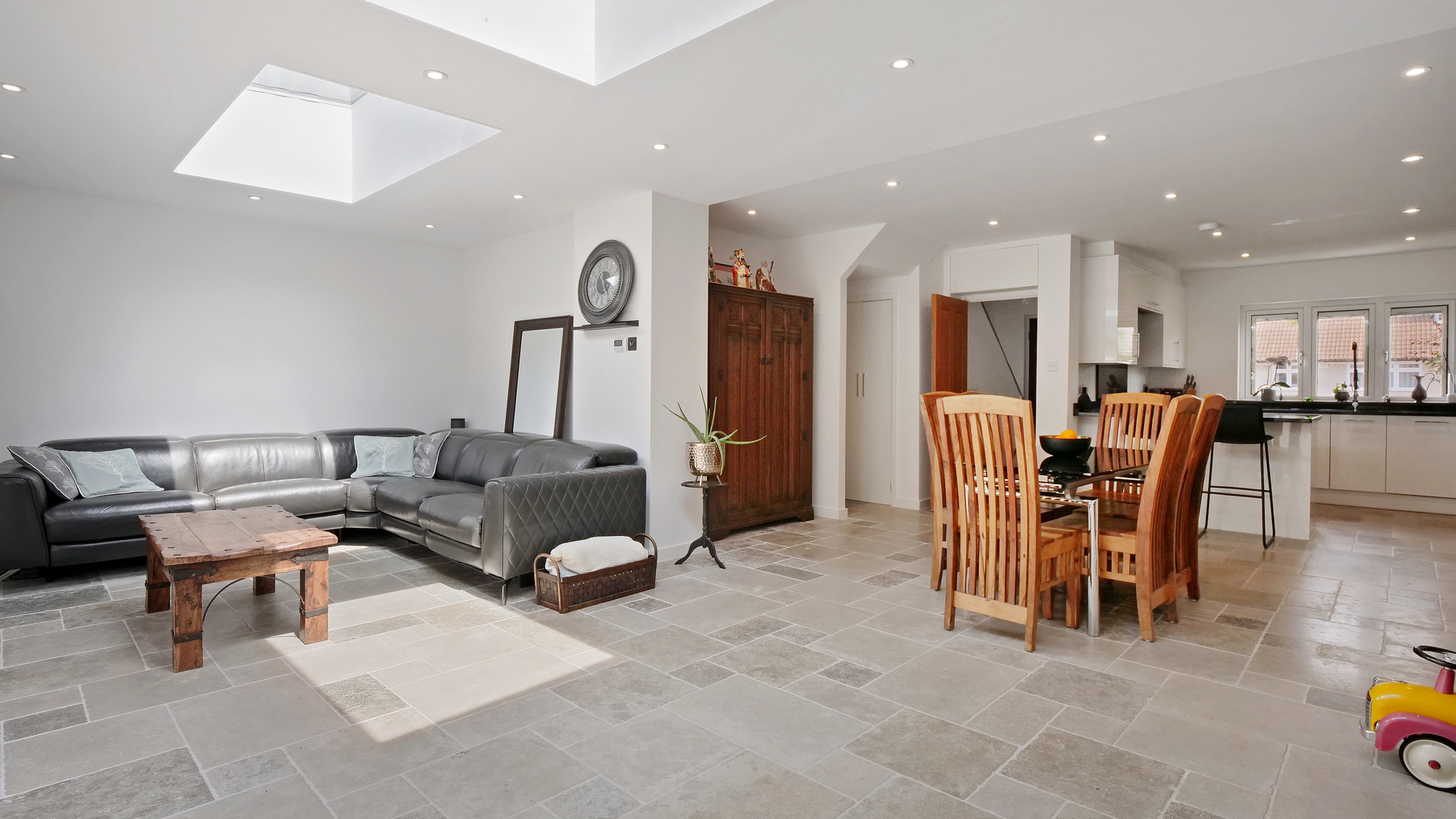 Property For Sale Slades Drive, Chislehurst, BR7 3 Bedroom Semi