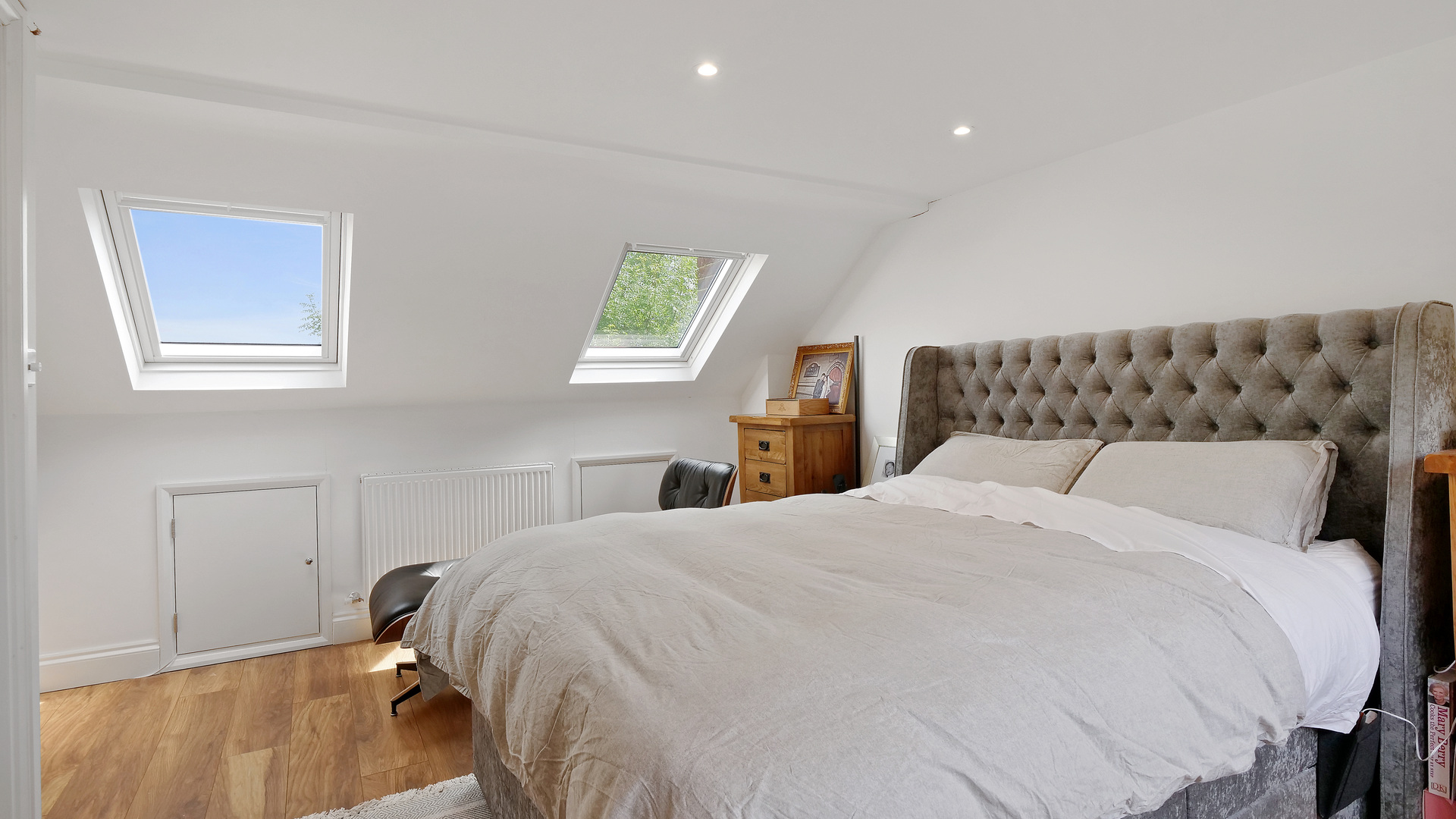 Property For Sale Slades Drive, Chislehurst, BR7 3 Bedroom Semi