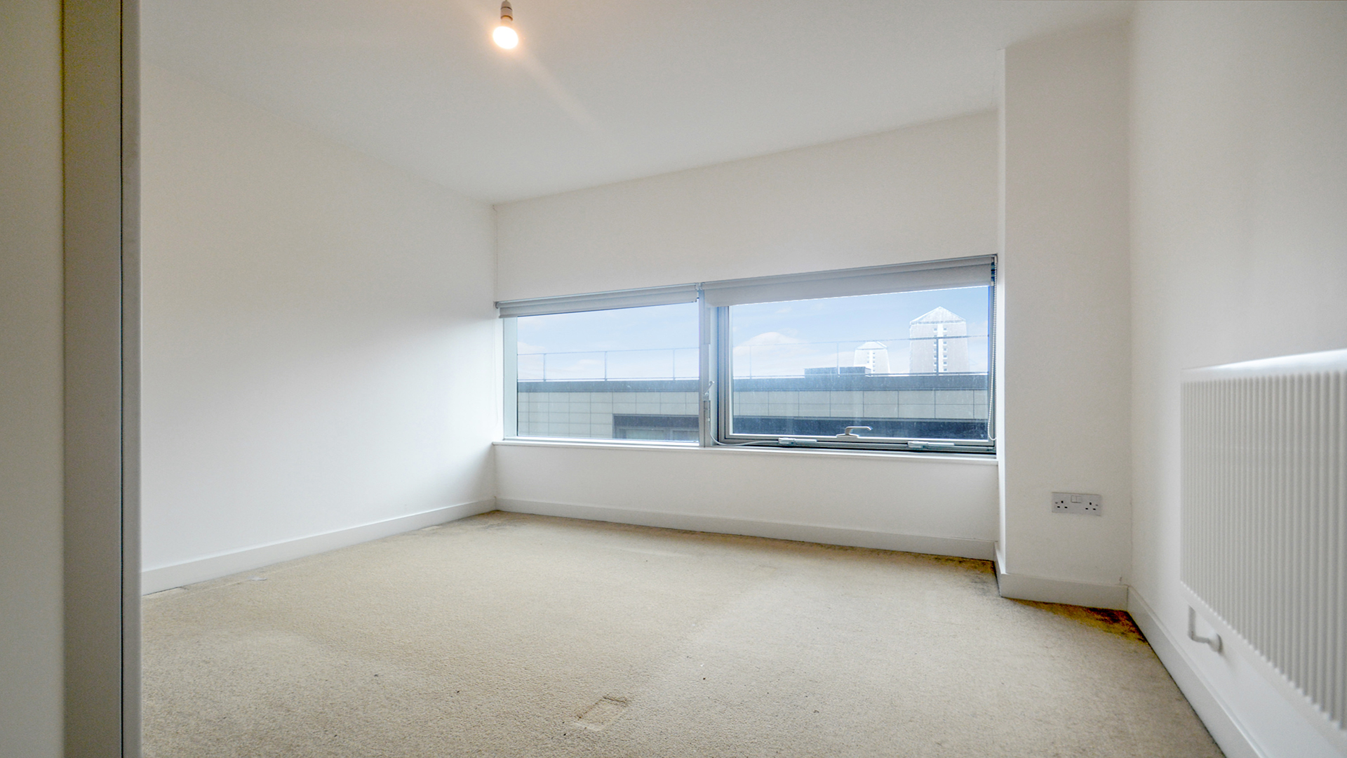Property For Sale Whitby House, Marsh Wall, Canary Wharf, E14 2