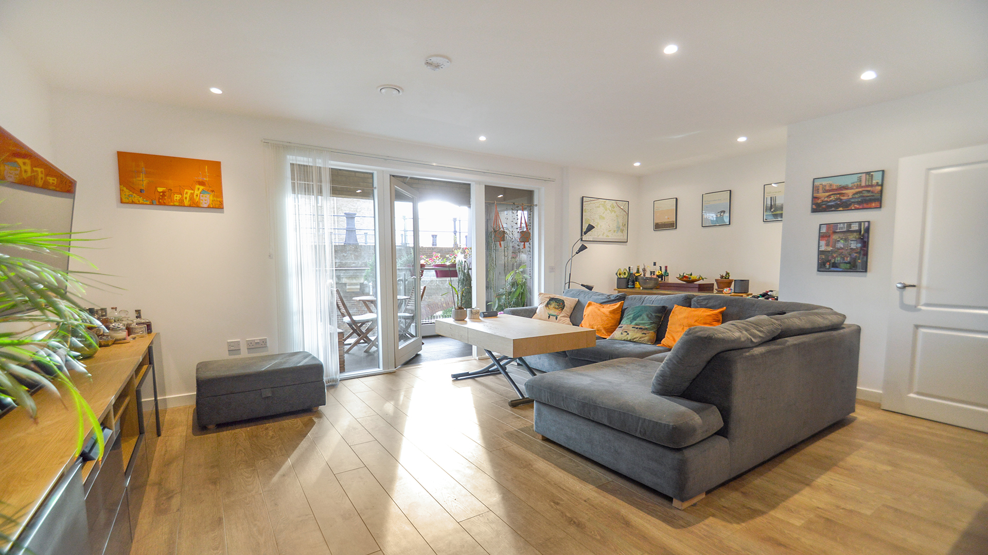 Property For Sale Mettalica Court, Rolling Mills Mews, Limehouse, E14