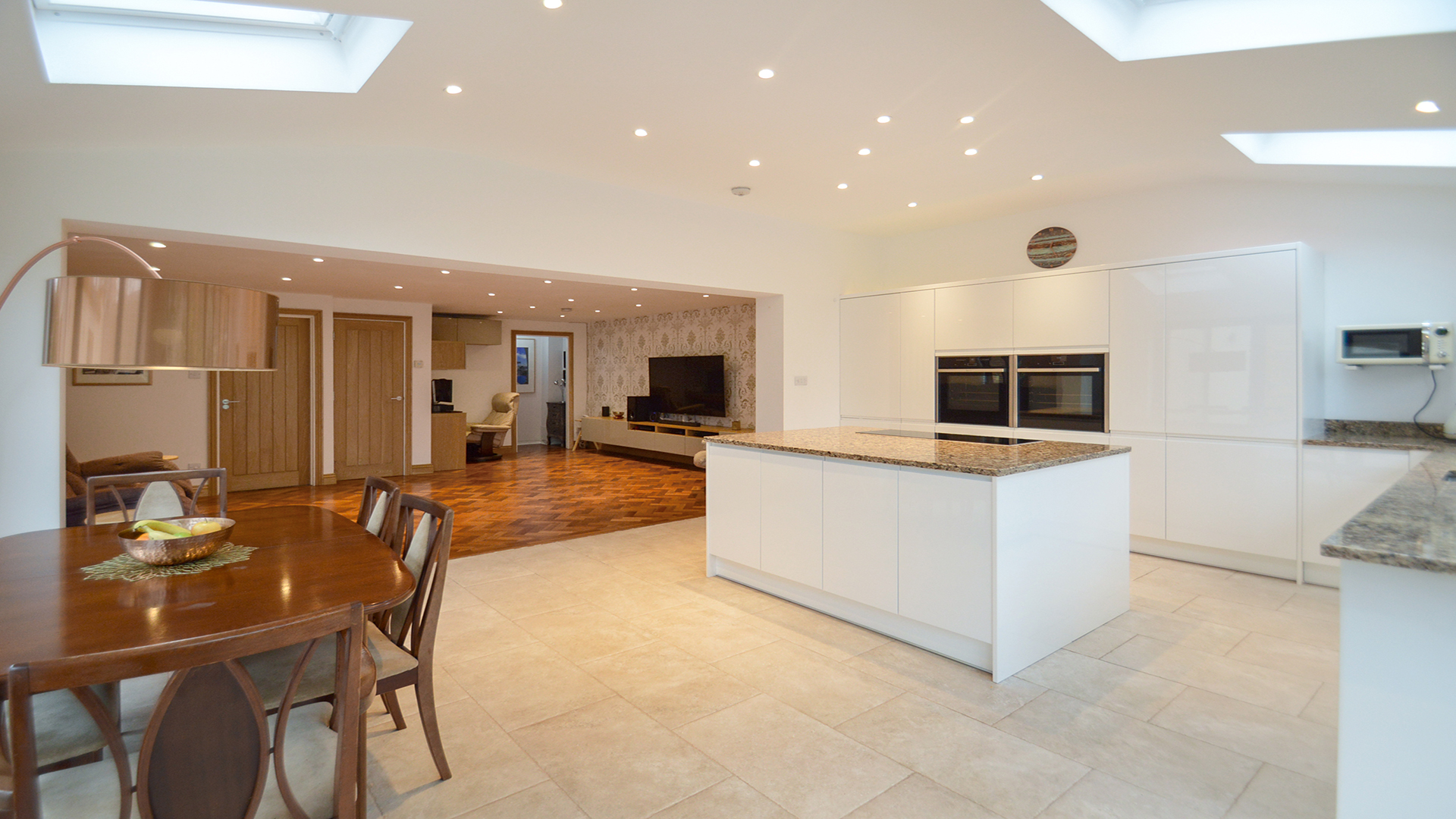 Property For Sale Friars Mead, Isle of Dogs, E14 3 Bedroom Semi