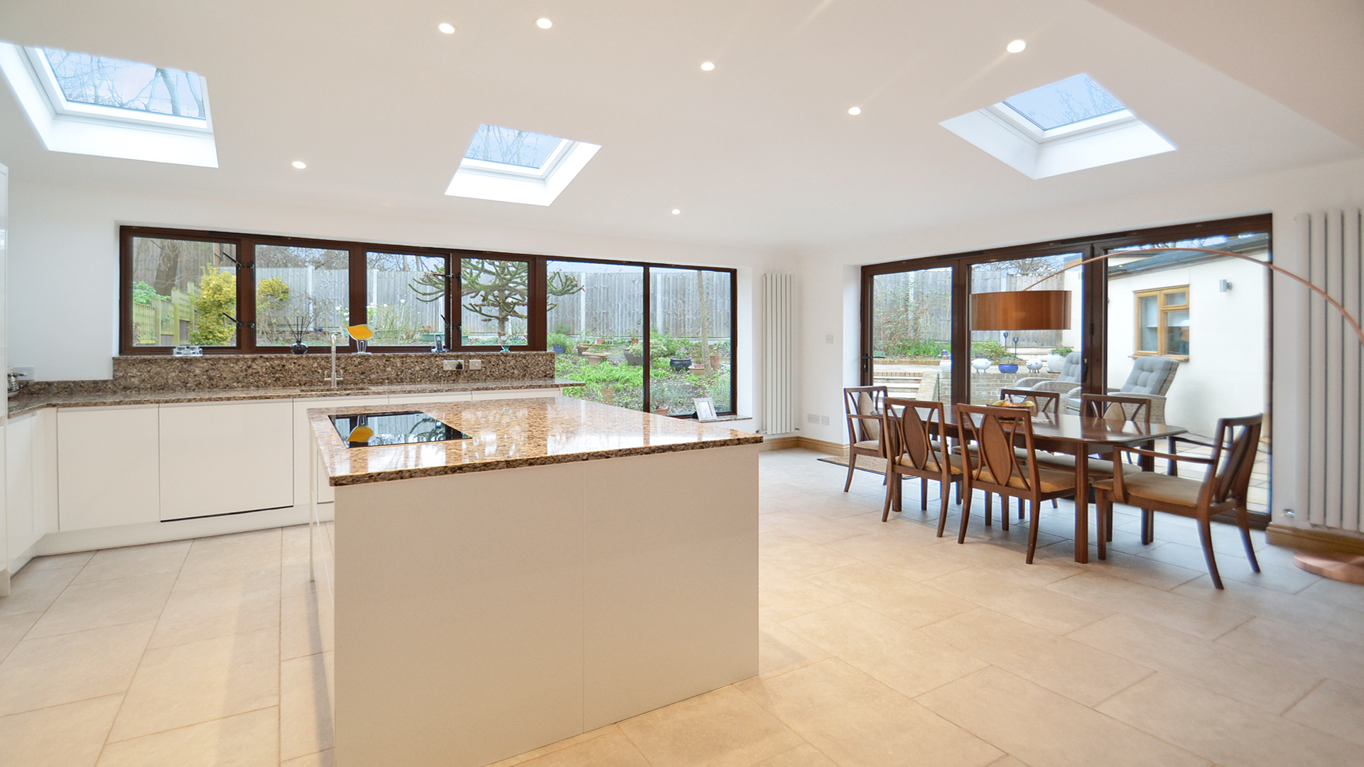 Property For Sale Friars Mead, Isle of Dogs, E14 3 Bedroom Semi