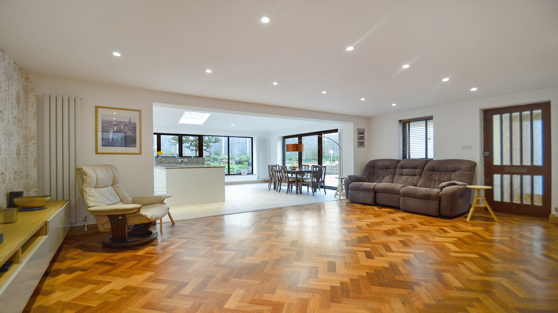 Property For Sale Friars Mead, Isle of Dogs, E14 3 Bedroom Semi