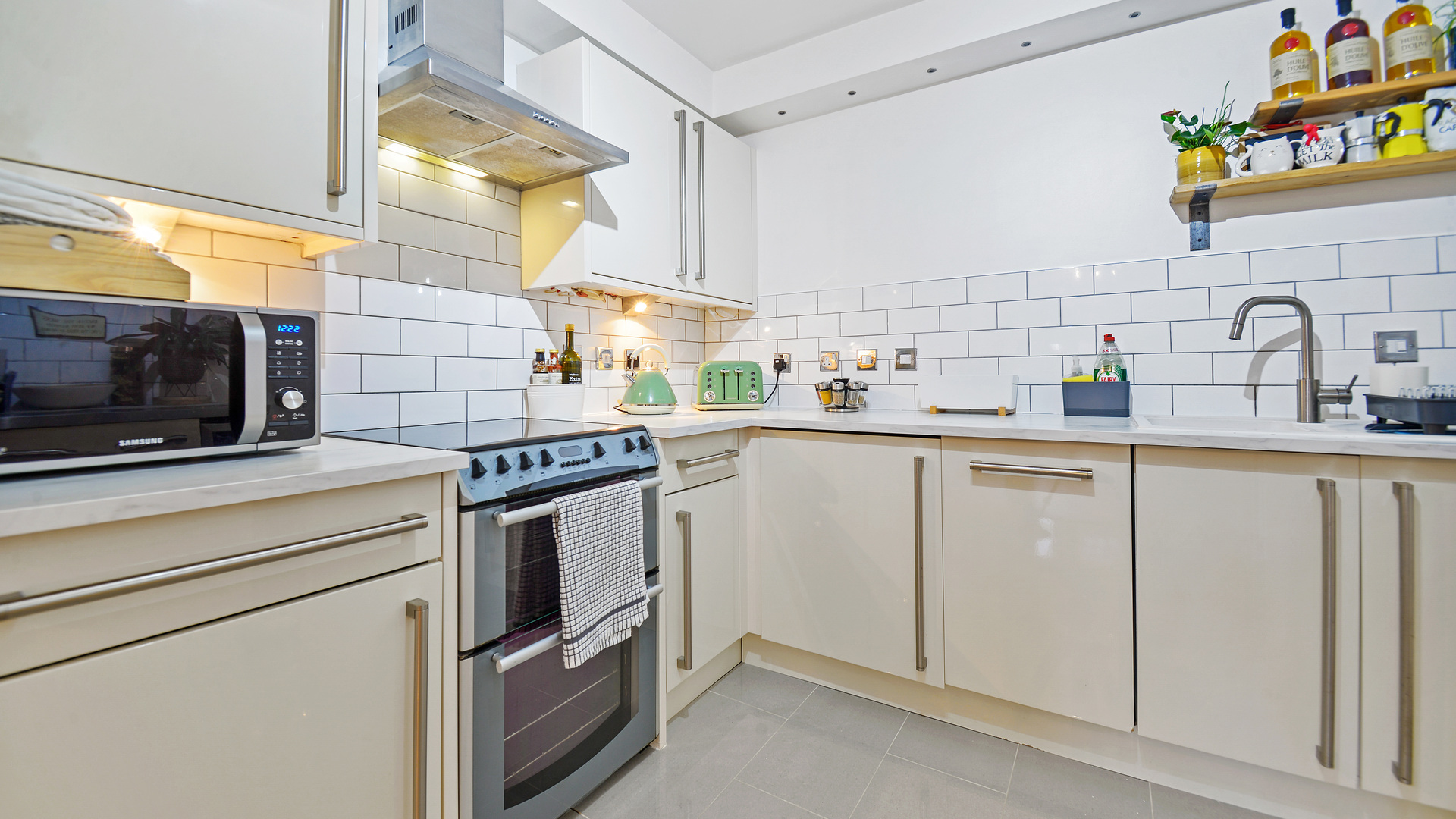 Property For Sale Goodhart Place, Limehouse, E14 1 Bedroom Flat