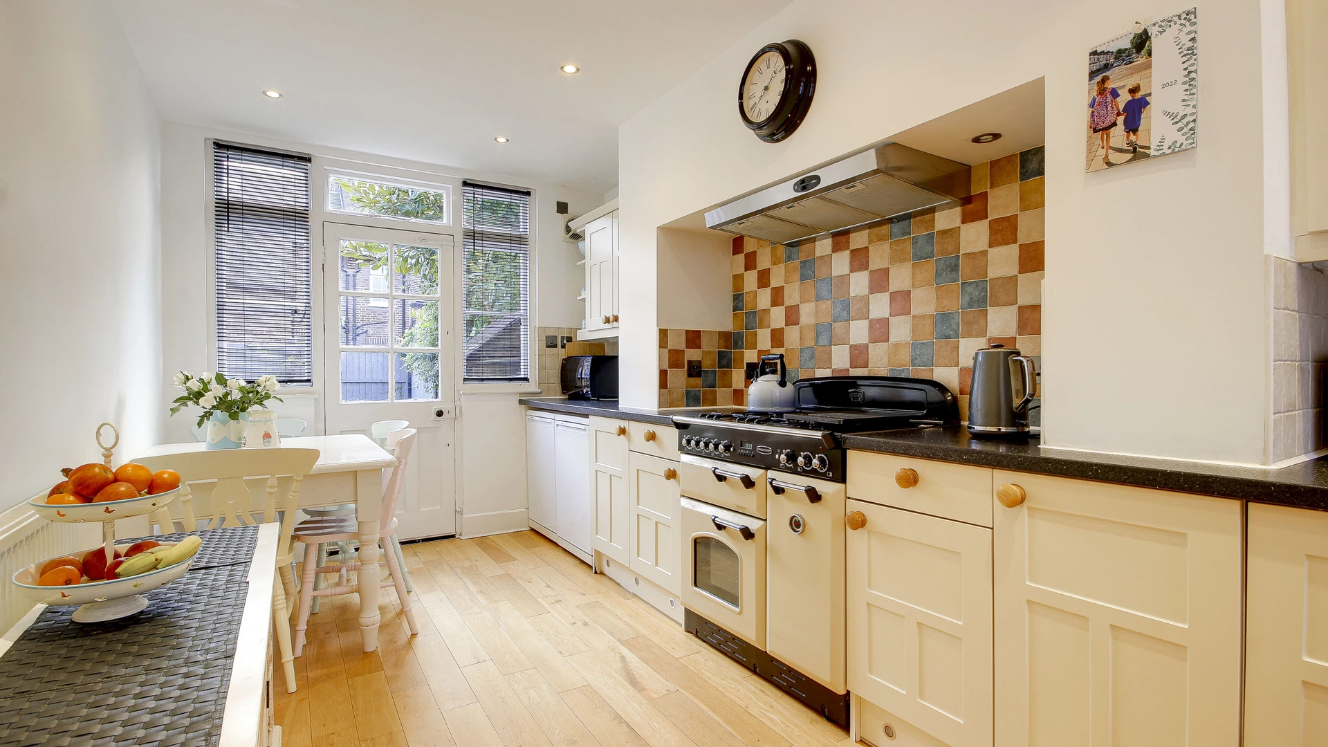 Malam Gardens Poplar E14