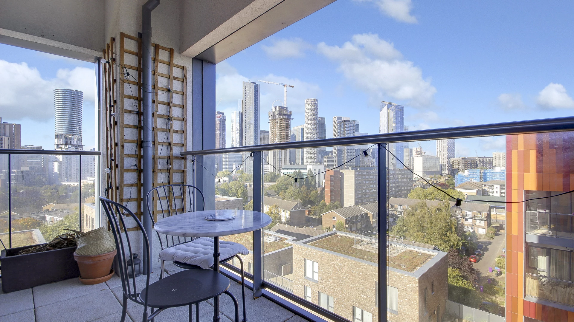 Ovex Close Isle of Dogs E14