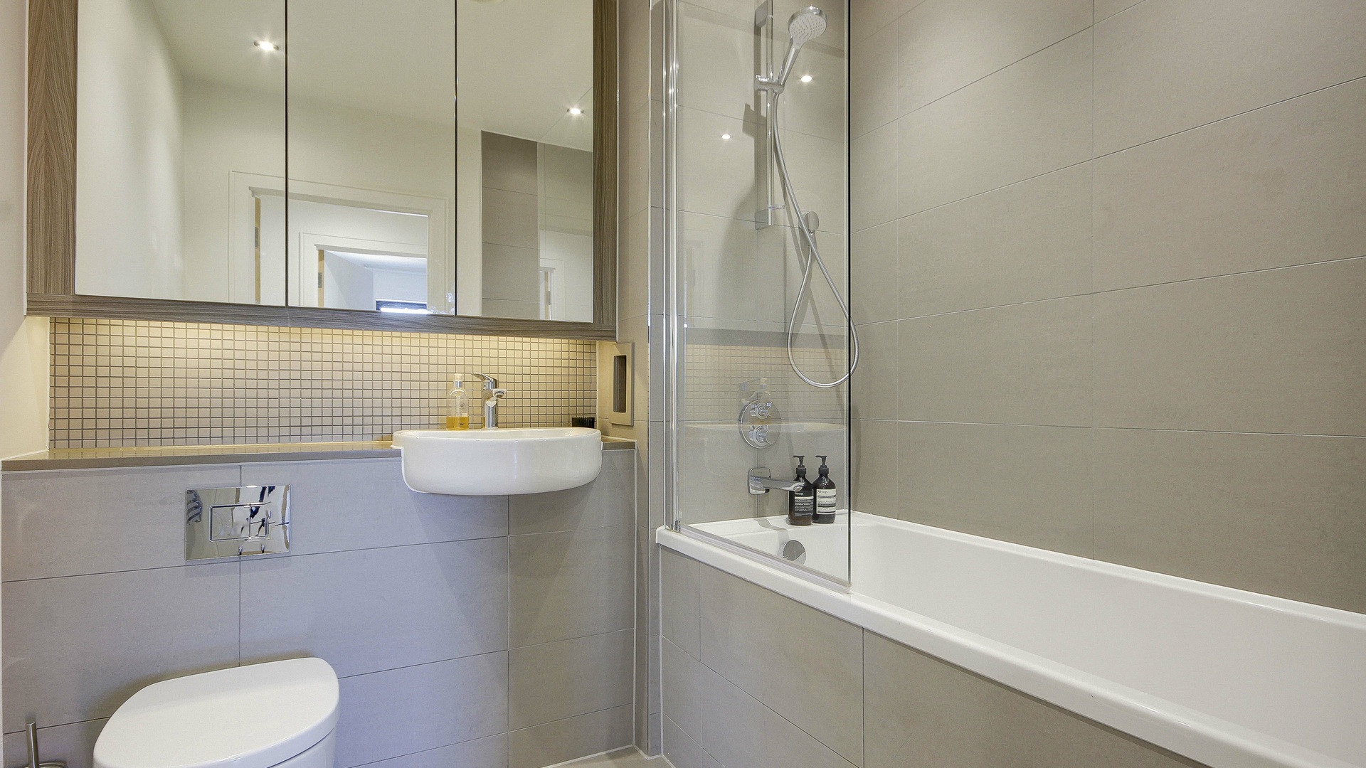 Property For Sale Lotus House, Ovex Close, Isle of Dogs, E14 2