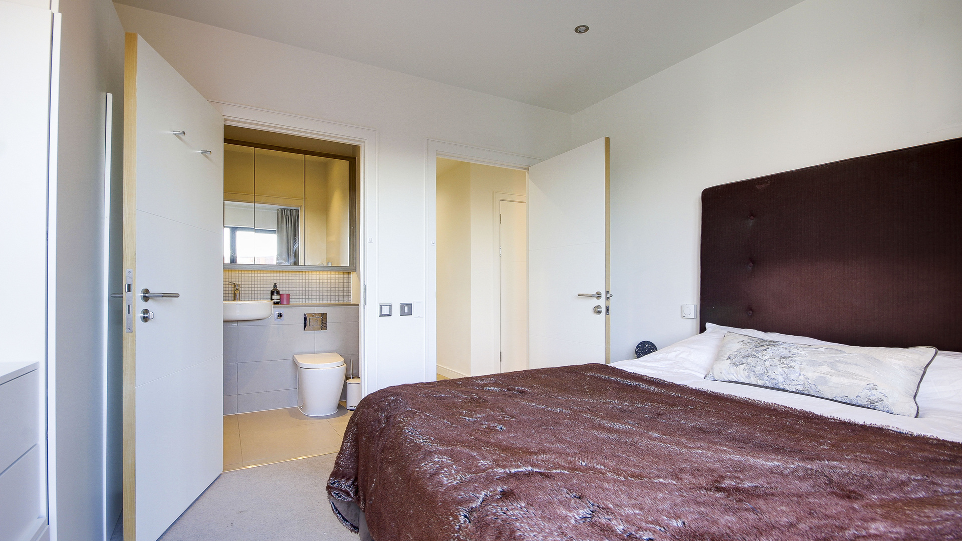 Property For Sale Lotus House, Ovex Close, Isle of Dogs, E14 2